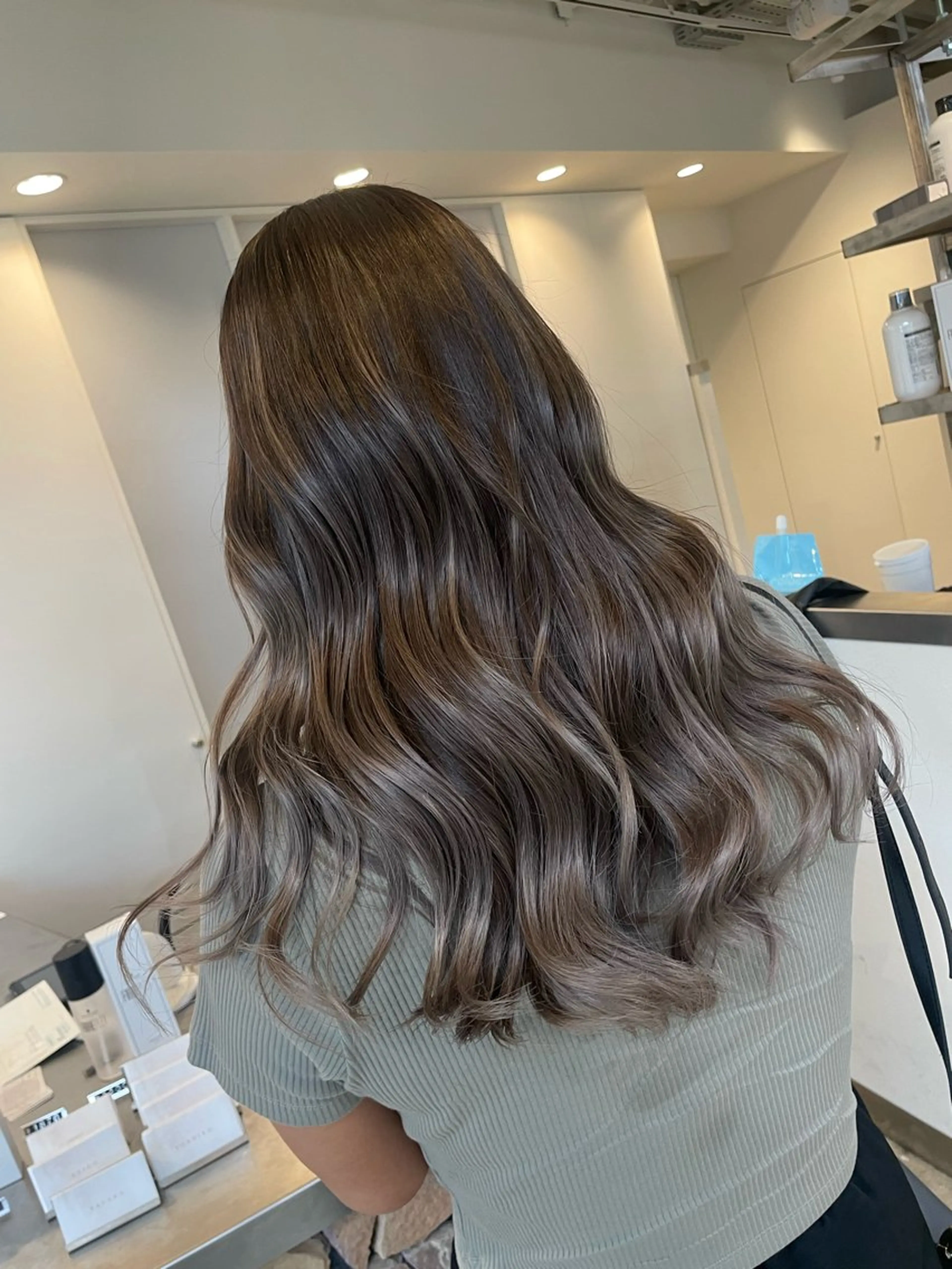 ロング カラー ヘアカラー トリートメント Tsuyoki .のヘアスタイル