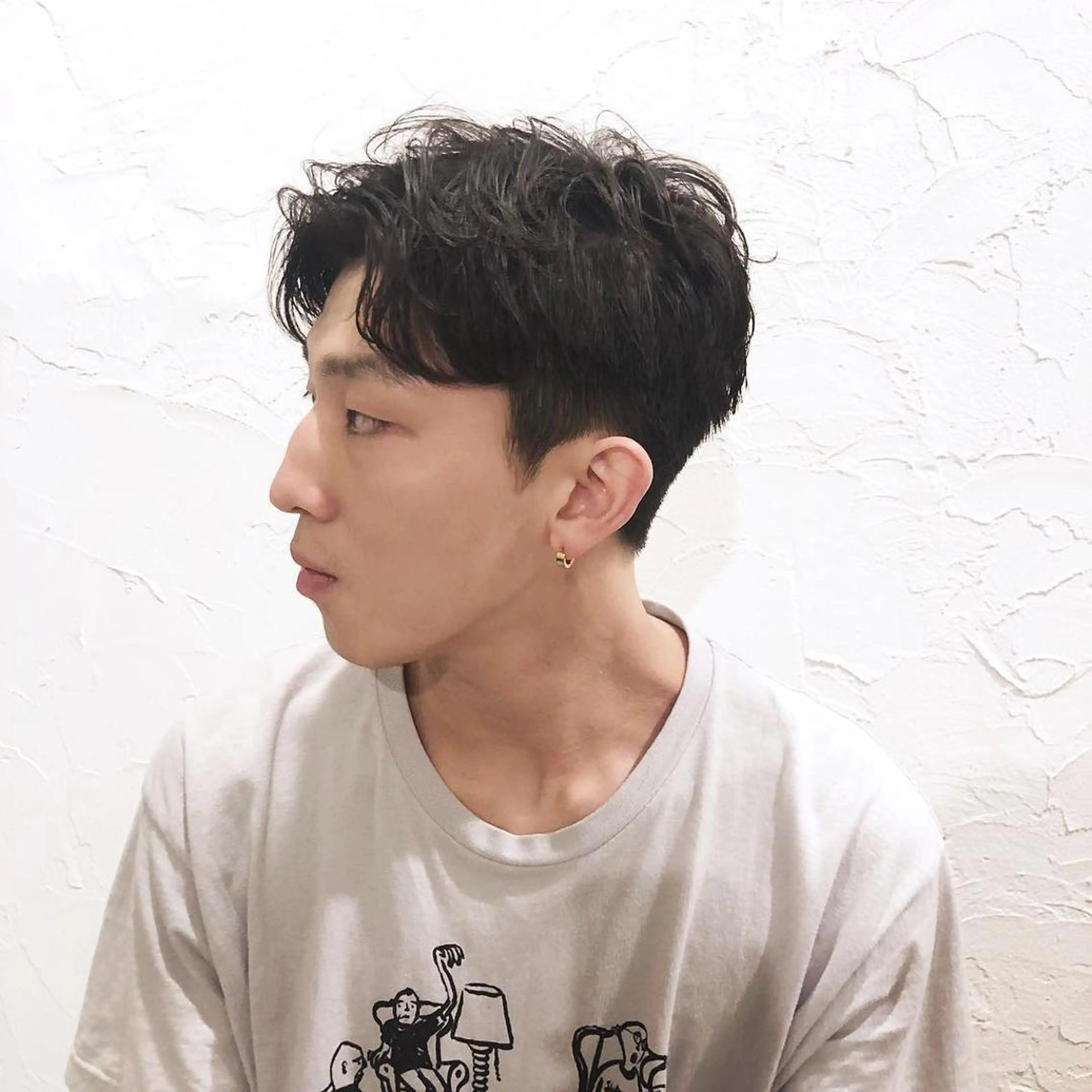 ショート カラー パーマ メンズ メンズ韓国風 メンズパーマ 髪質改善 韓国風ヘア 縮毛矯正 髪質改善、癖毛直し 縮毛矯正指名No.1のヘアスタイル