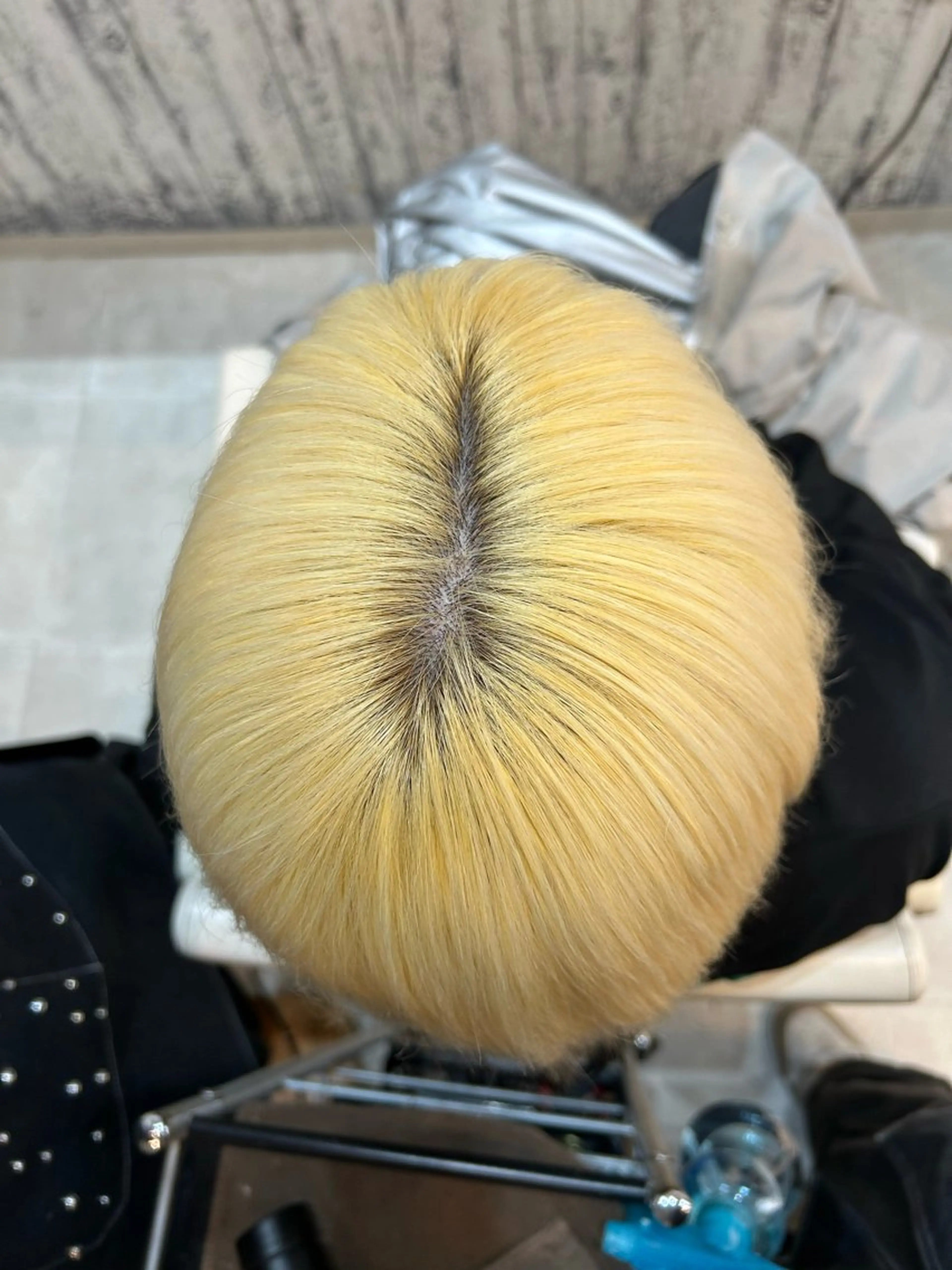 ミディアム カラー ブリーチ ハイトーンカラー りゅうせい ／カラーモデル募集中のヘアスタイル