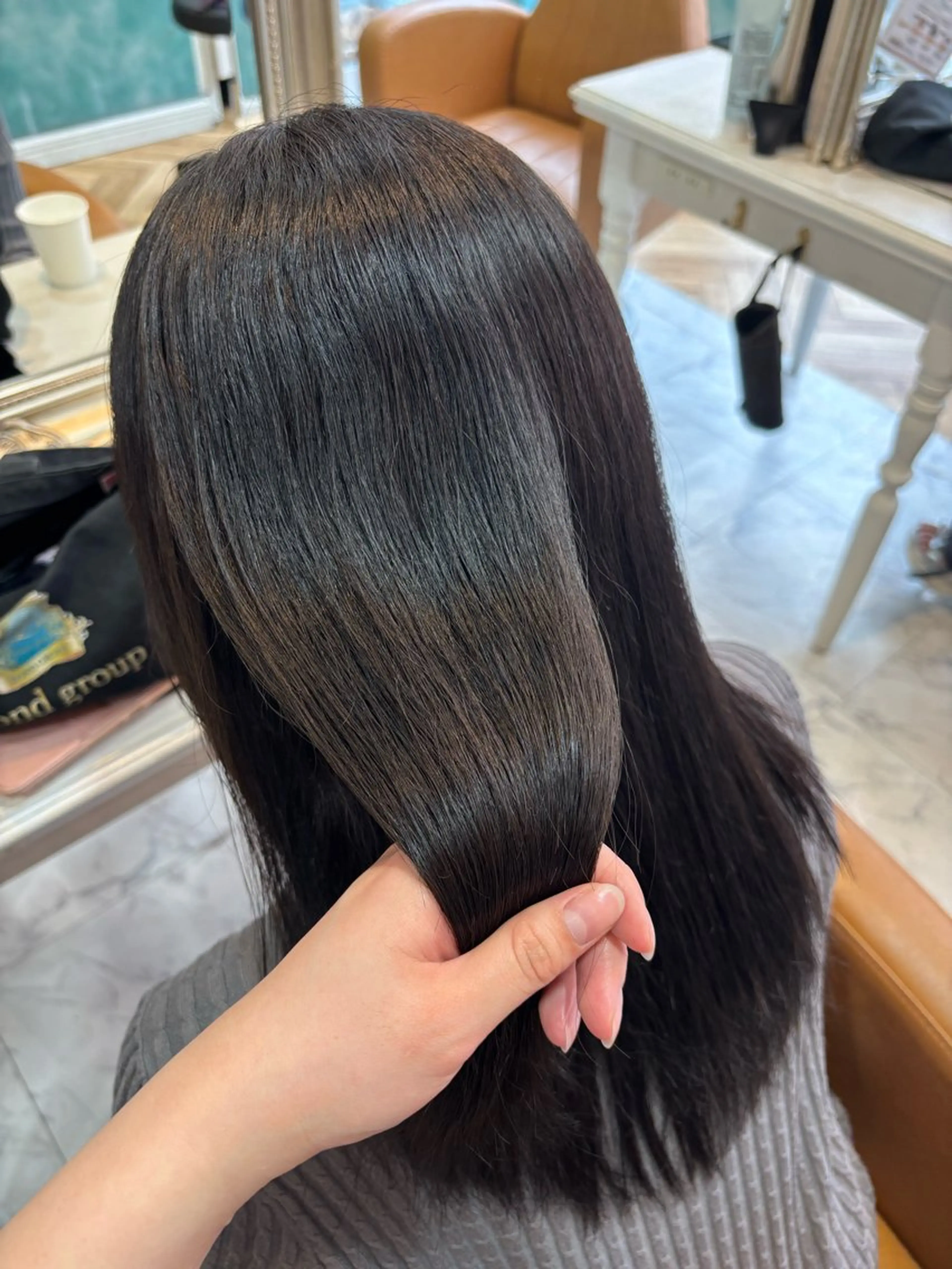 セミロング 透明感カラー🫧 あいりのヘアスタイル