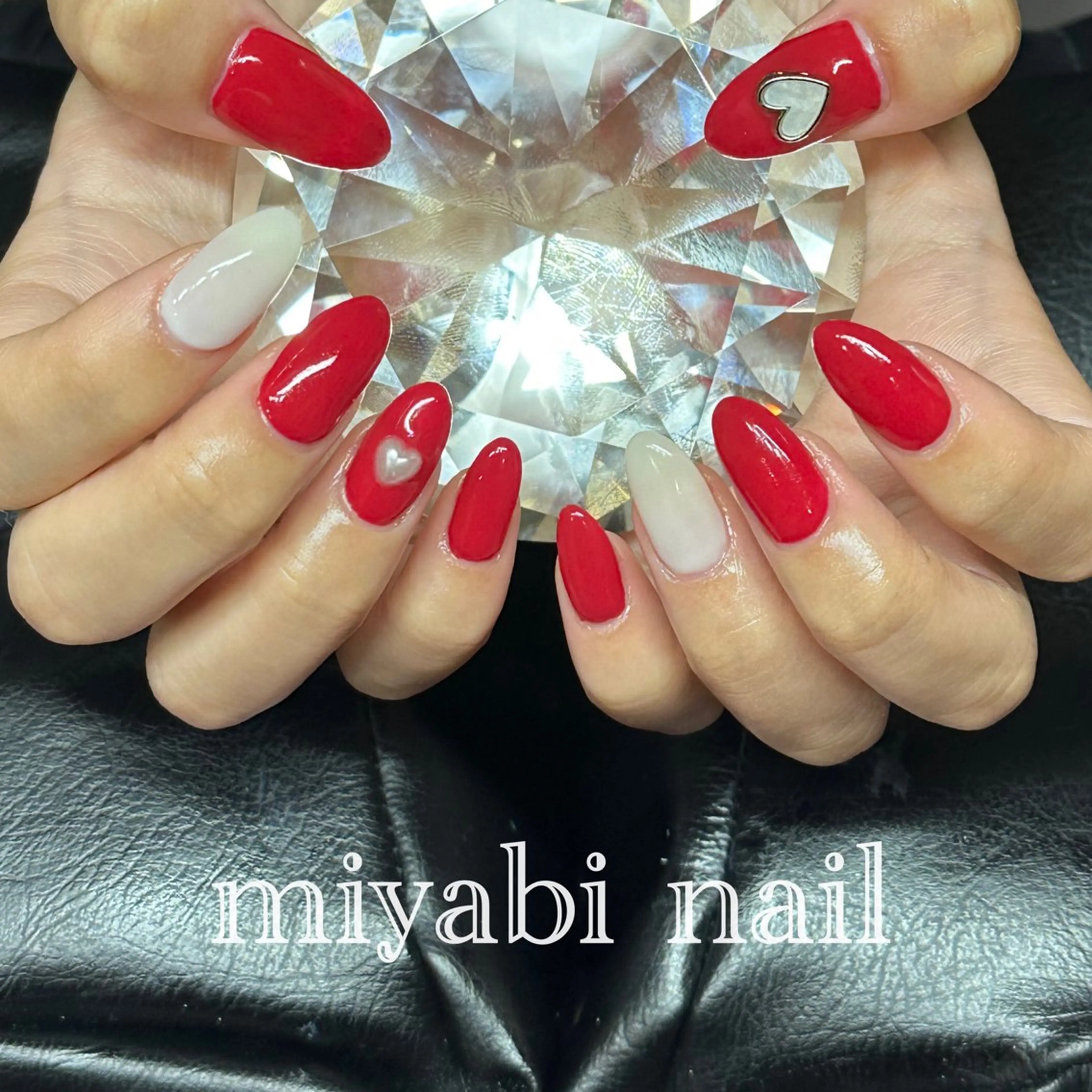 ネイル ジェルネイル ハート 持ち込み 赤色 ホワイト miyabi nail 桂川駅近くのネイルデザイン