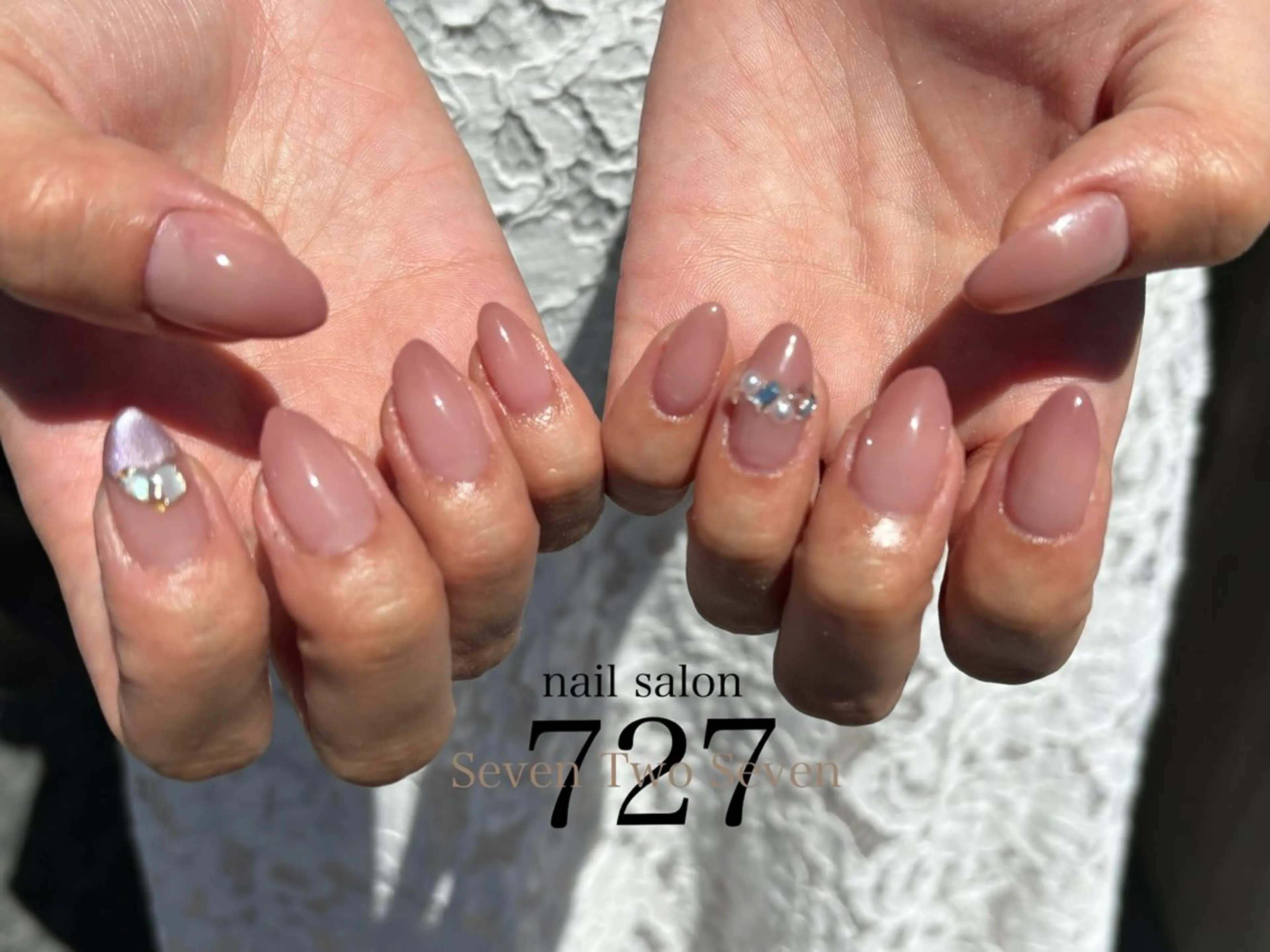 ネイル ハンドネイル 727 nailのネイルデザイン