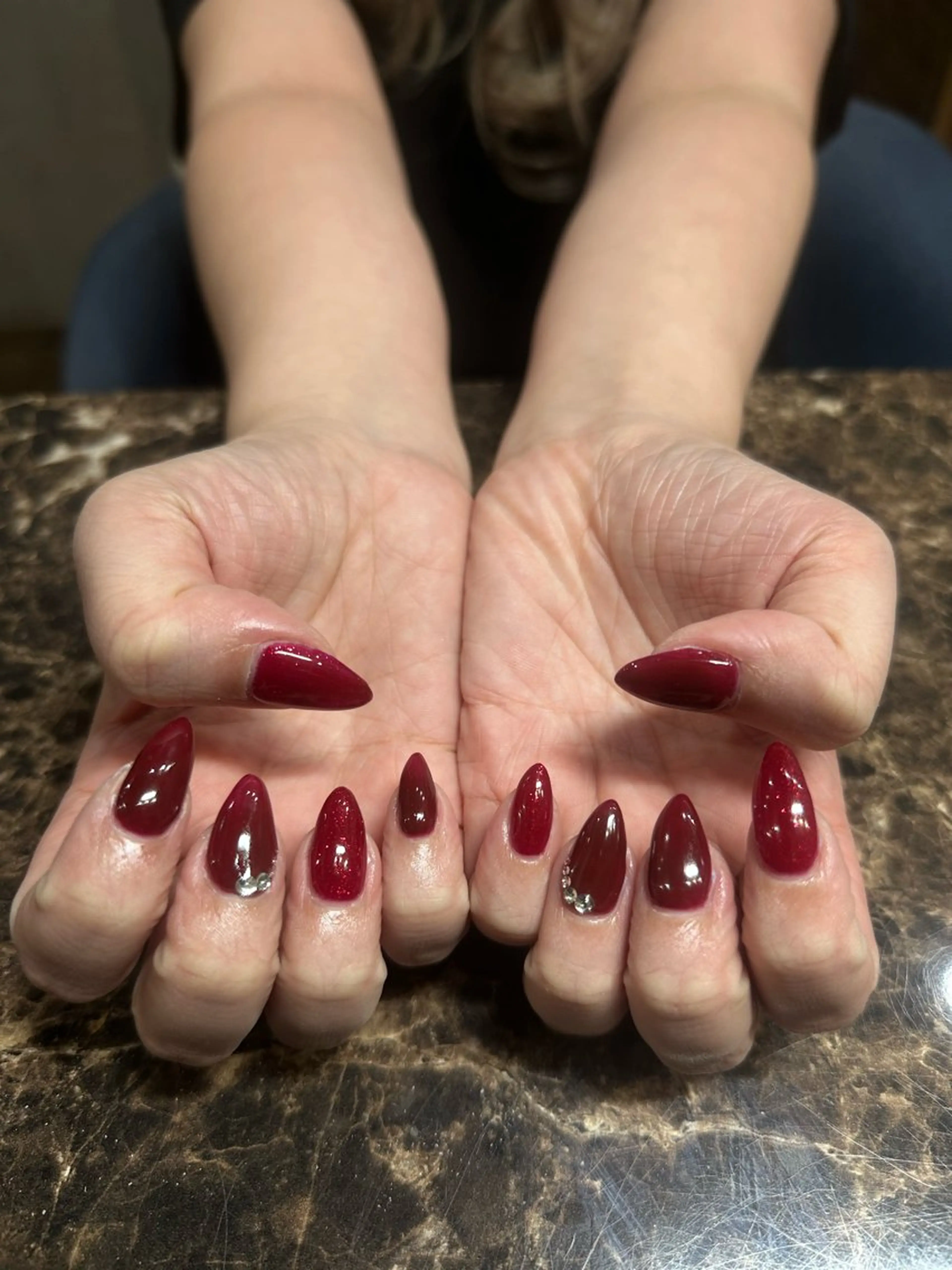 ネイル ボルドー ハンドネイル IROHA NAIL Rinoのネイルデザイン