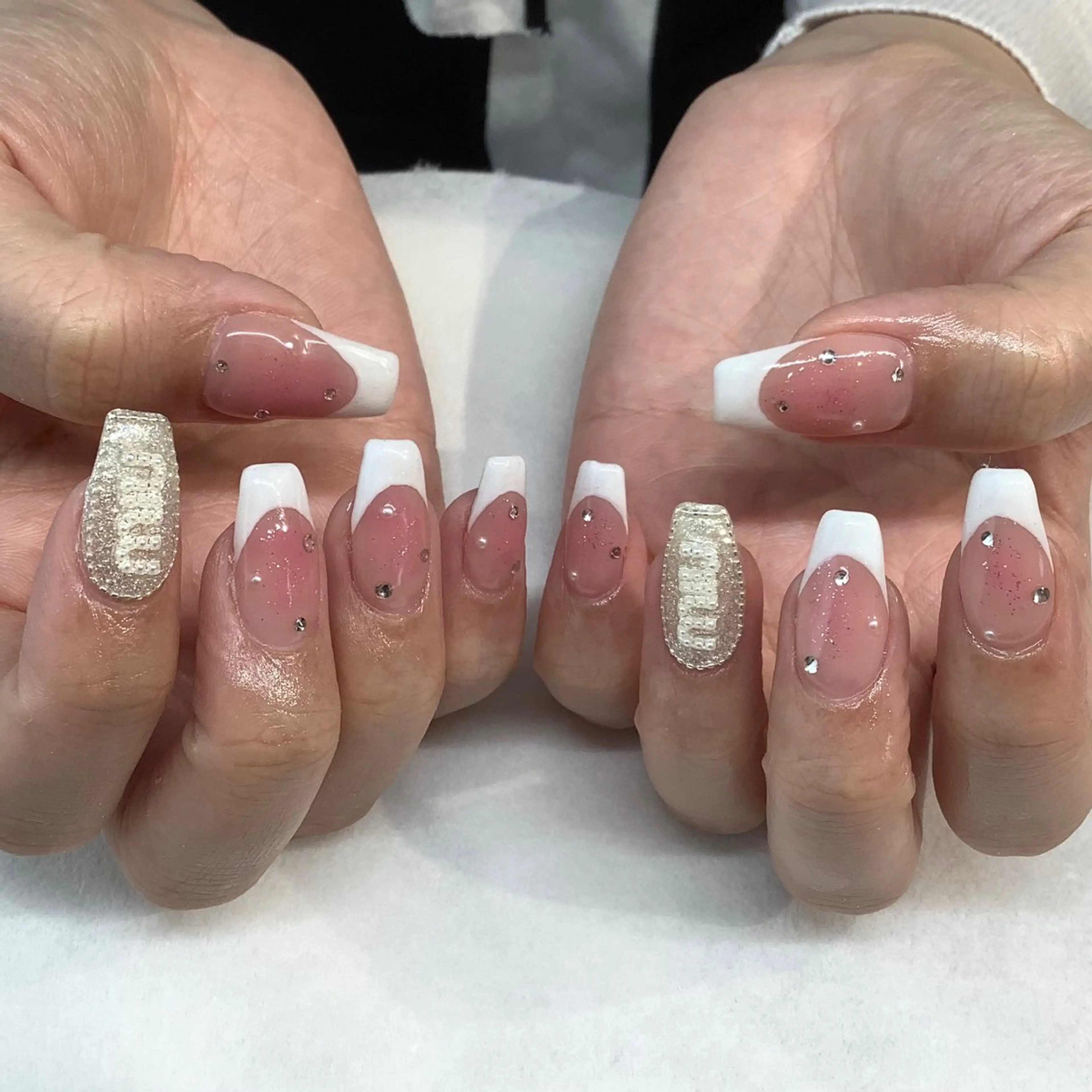 ネイル ハンドネイル 💎🐰 saki. m 🐰💎のネイルデザイン