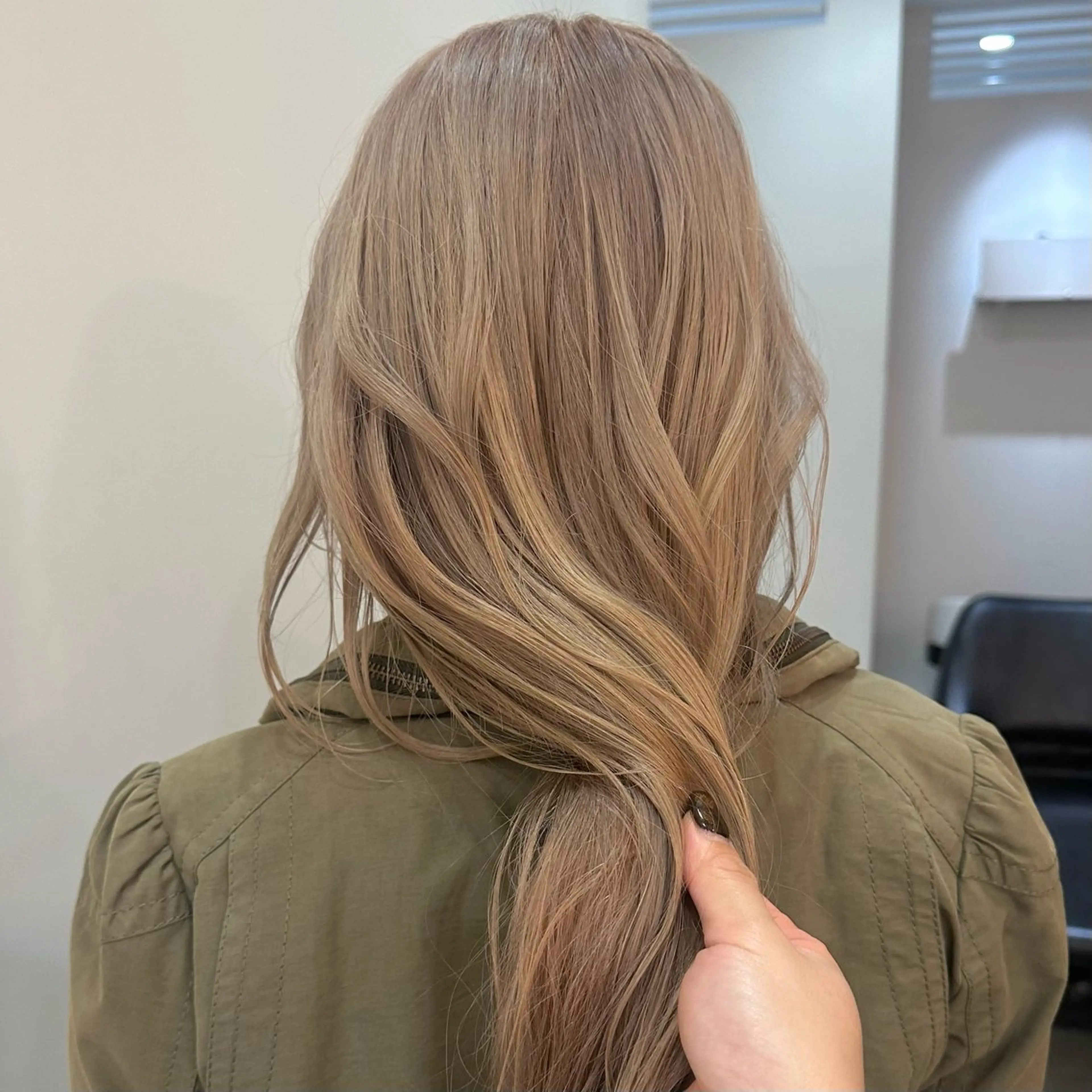 ロング ヘアカラー 柔らかbeige /chinari❤︎のヘアスタイル