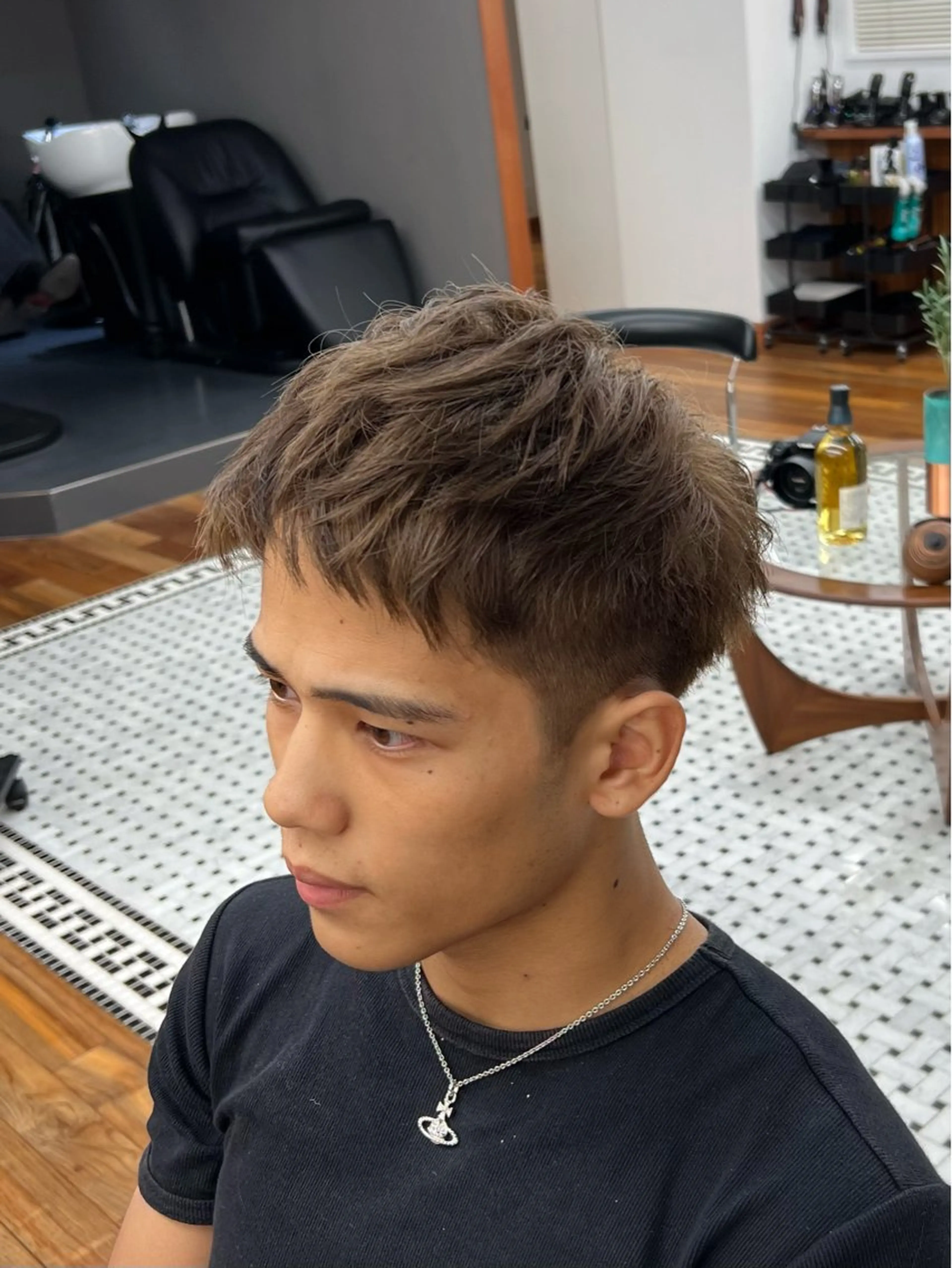 ショート カラー メンズ カット ヘアカラー メンズサロン✂️ スキンフェード伊藤陸のヘアスタイル