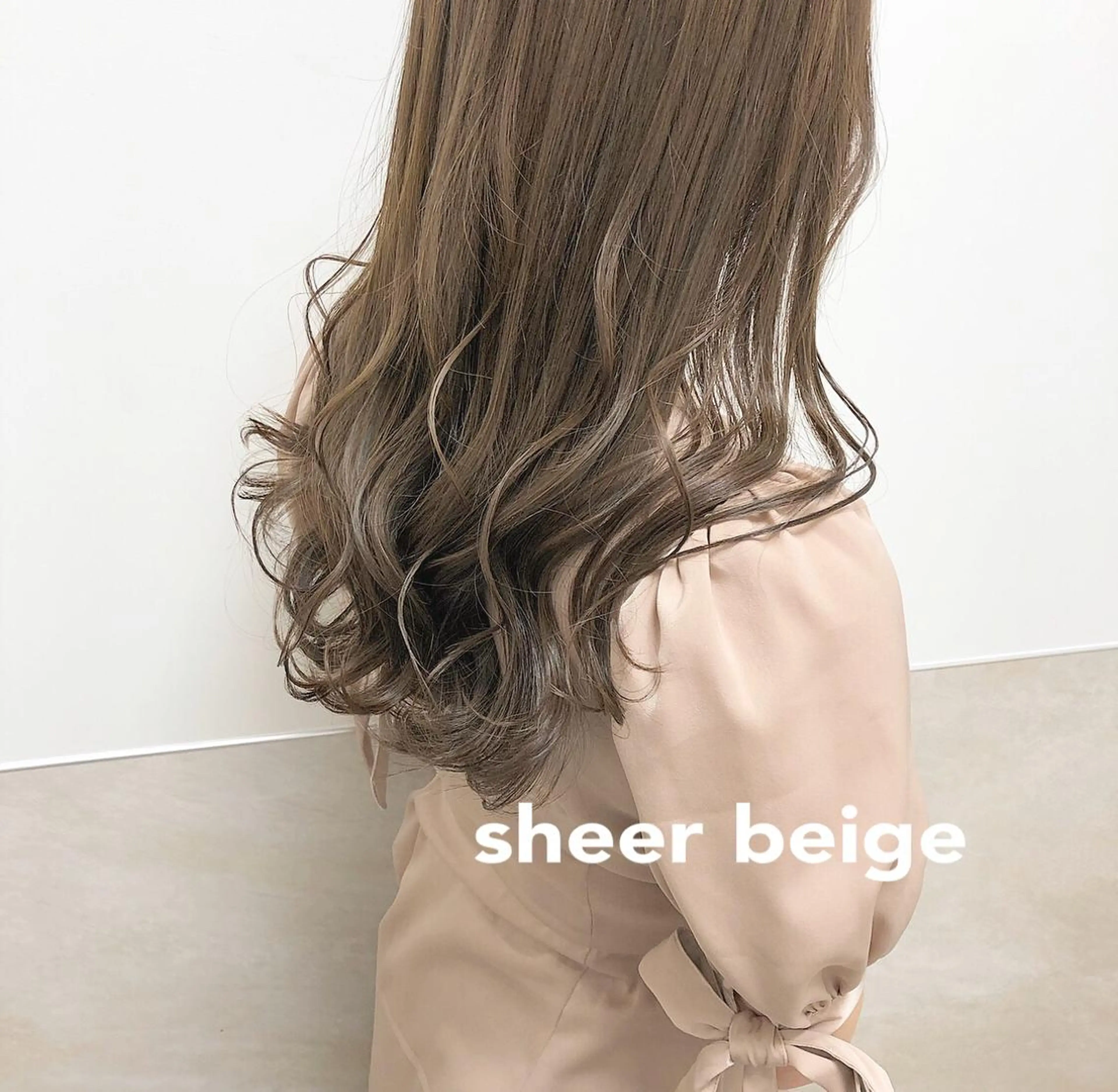 ロング カラー ヘアアレンジ ベージュカラー ブリーチ ブリーチなしカラー シアーベージュ autre所属・大久保 ひでなりのヘアスタイル