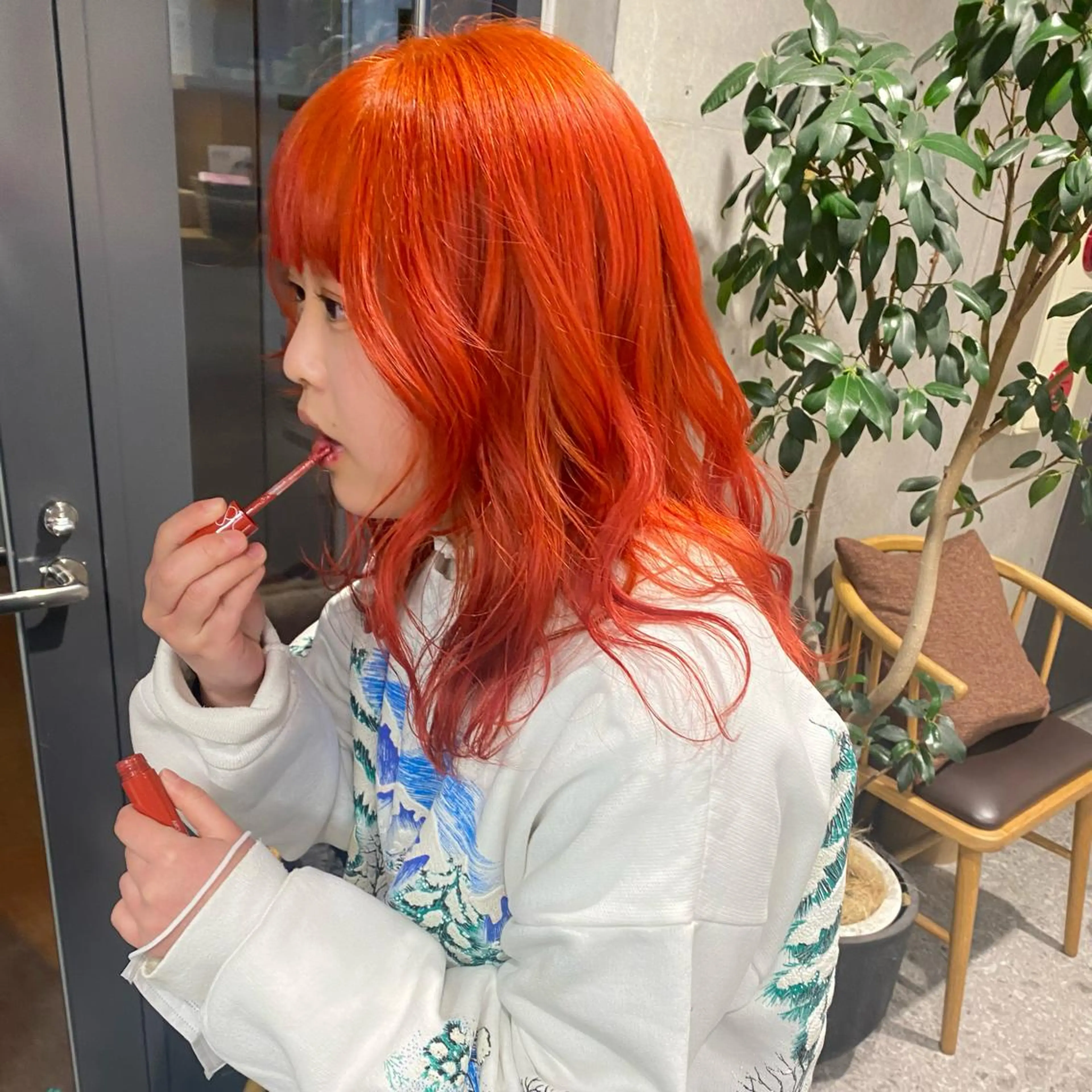 セミロング カラー ヘアカラー トリートメント Yahiko ハイトーンのヘアスタイル