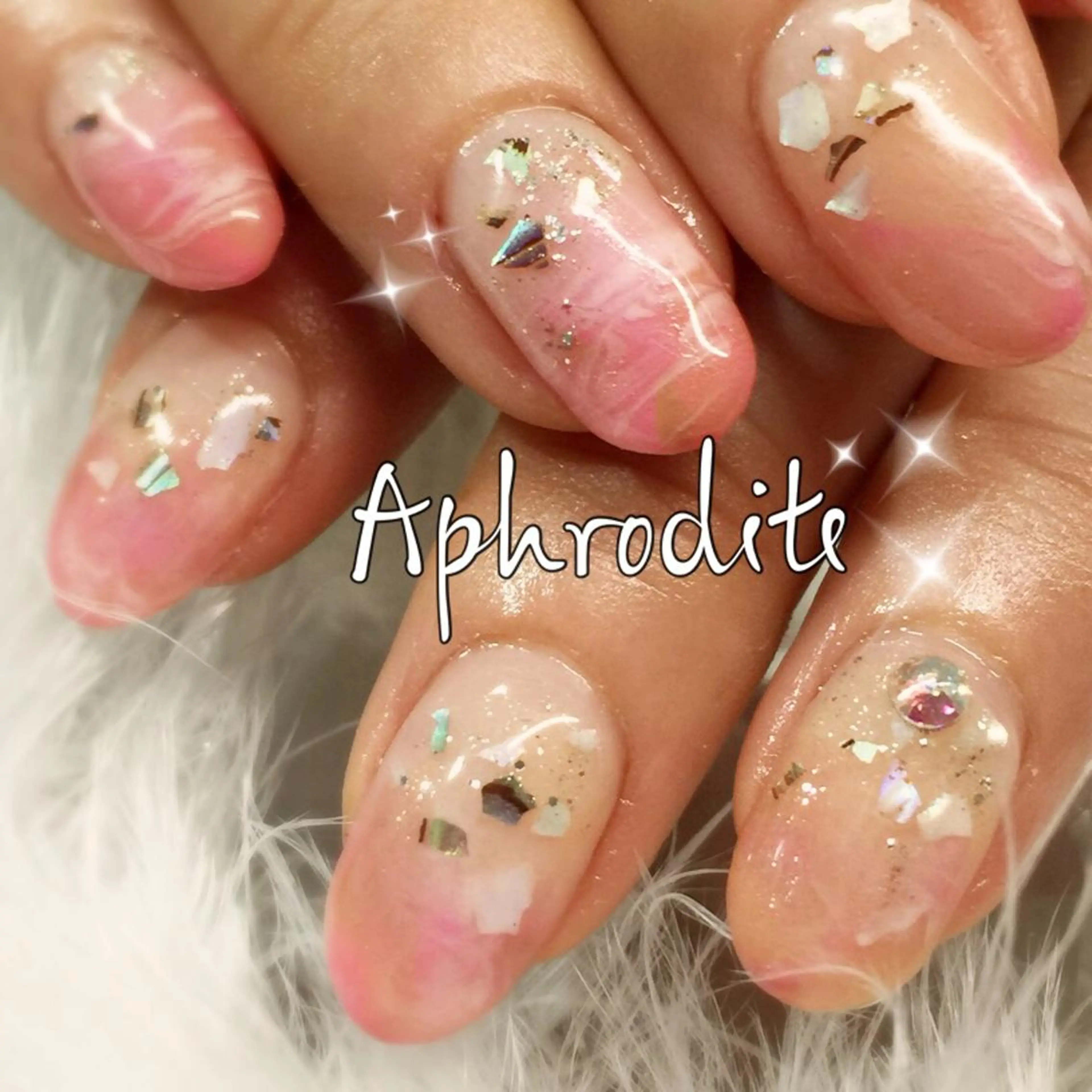 ネイル APHRODITE Nagisaのネイルデザイン
