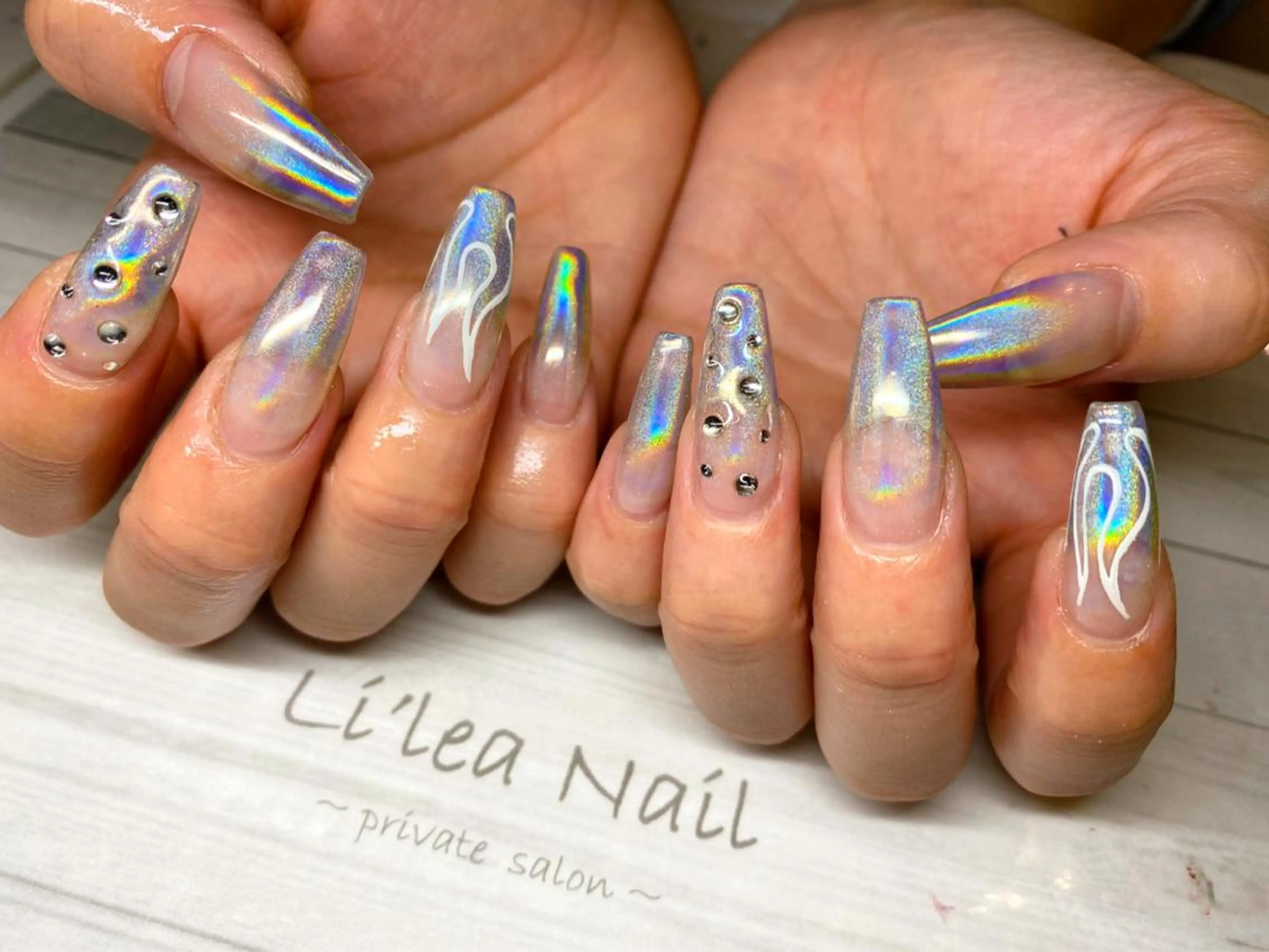 ネイル Li'leaNail AINAのネイルデザイン