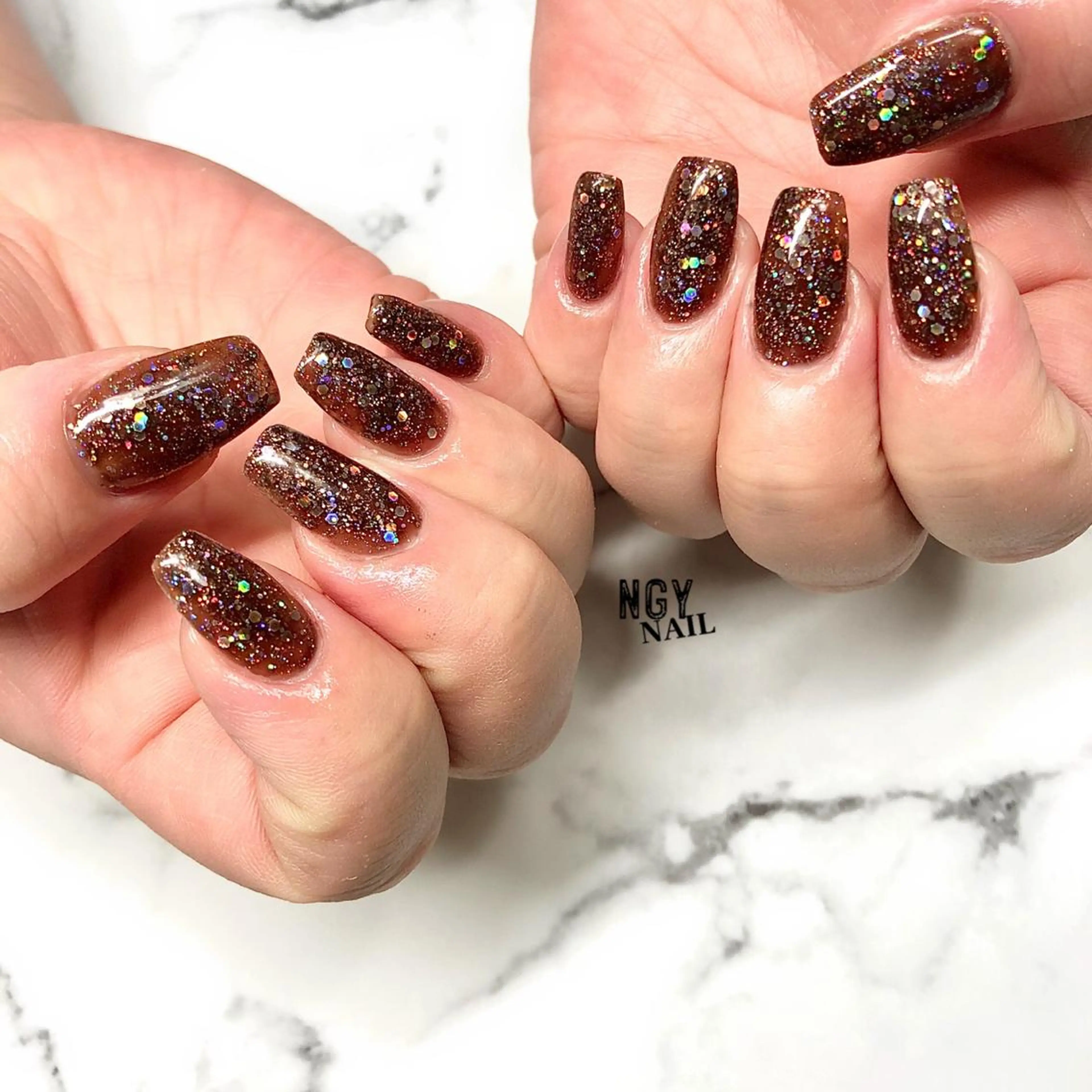 ネイル ブラウン ジェルネイル ラメ(グリッター) ワンカラーネイル パラジェル ハンドネイル NAIL NOWのネイルデザイン