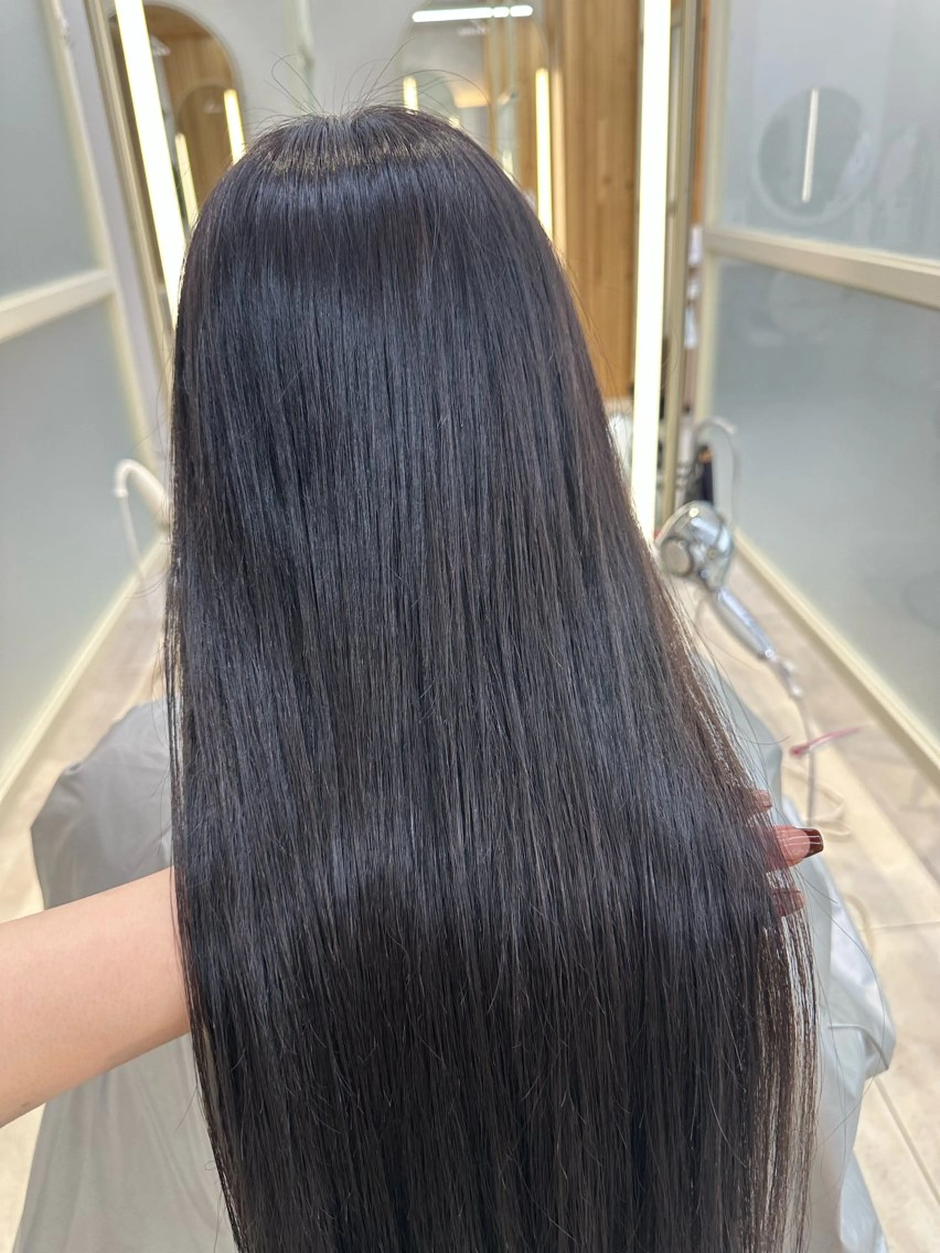 ロング oto🎀×美髪× シースルー前髪🤍のヘアスタイル