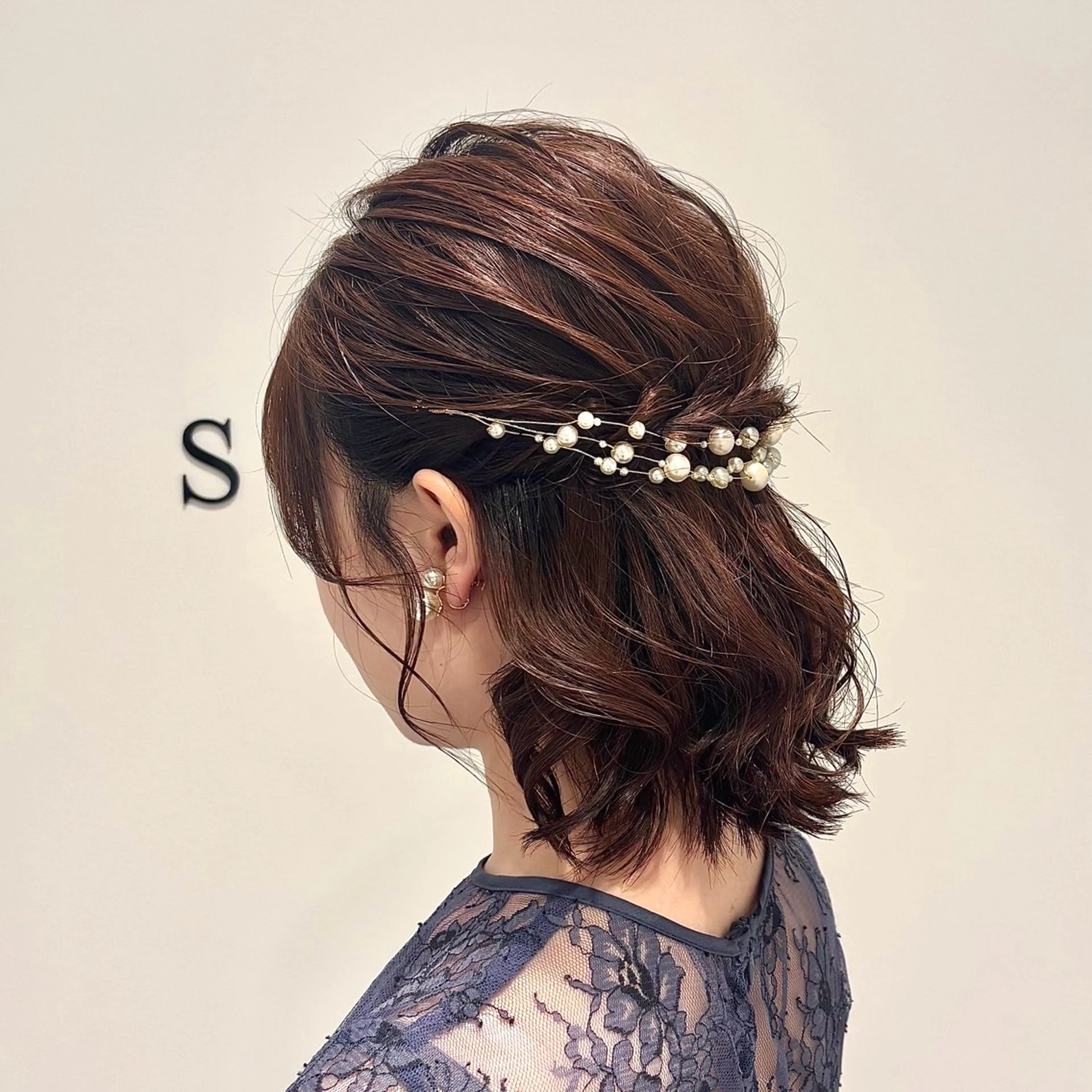 ミディアム ヘアアレンジ ハーフアップ ボブ ヘアセット 艶カラー💟アレンジ すなおのヘアスタイル