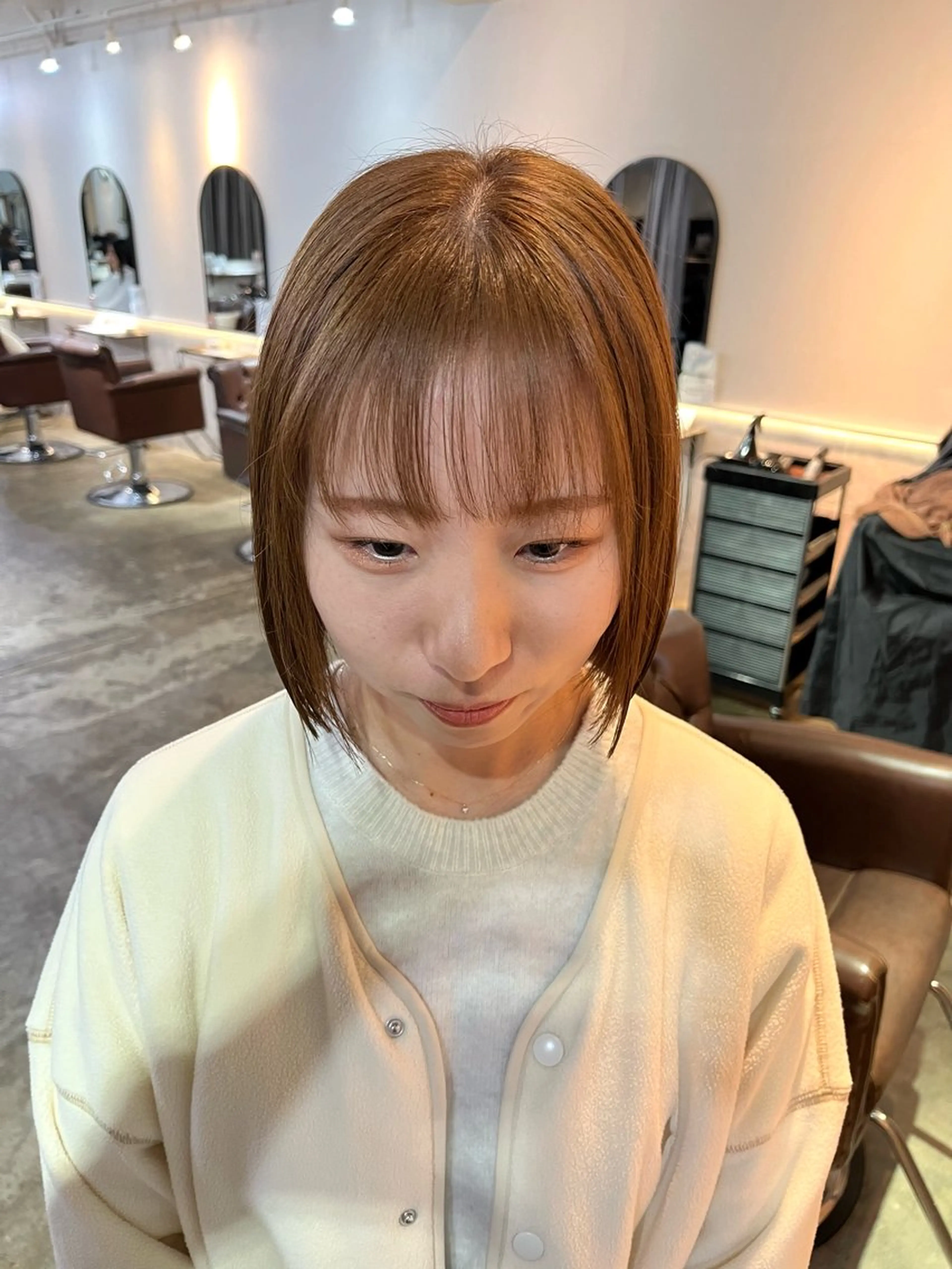 ショート カラー ベージュカラー ヘーゼル カット ヘアカラー FERIA あべの yumeho🍭のヘアスタイル