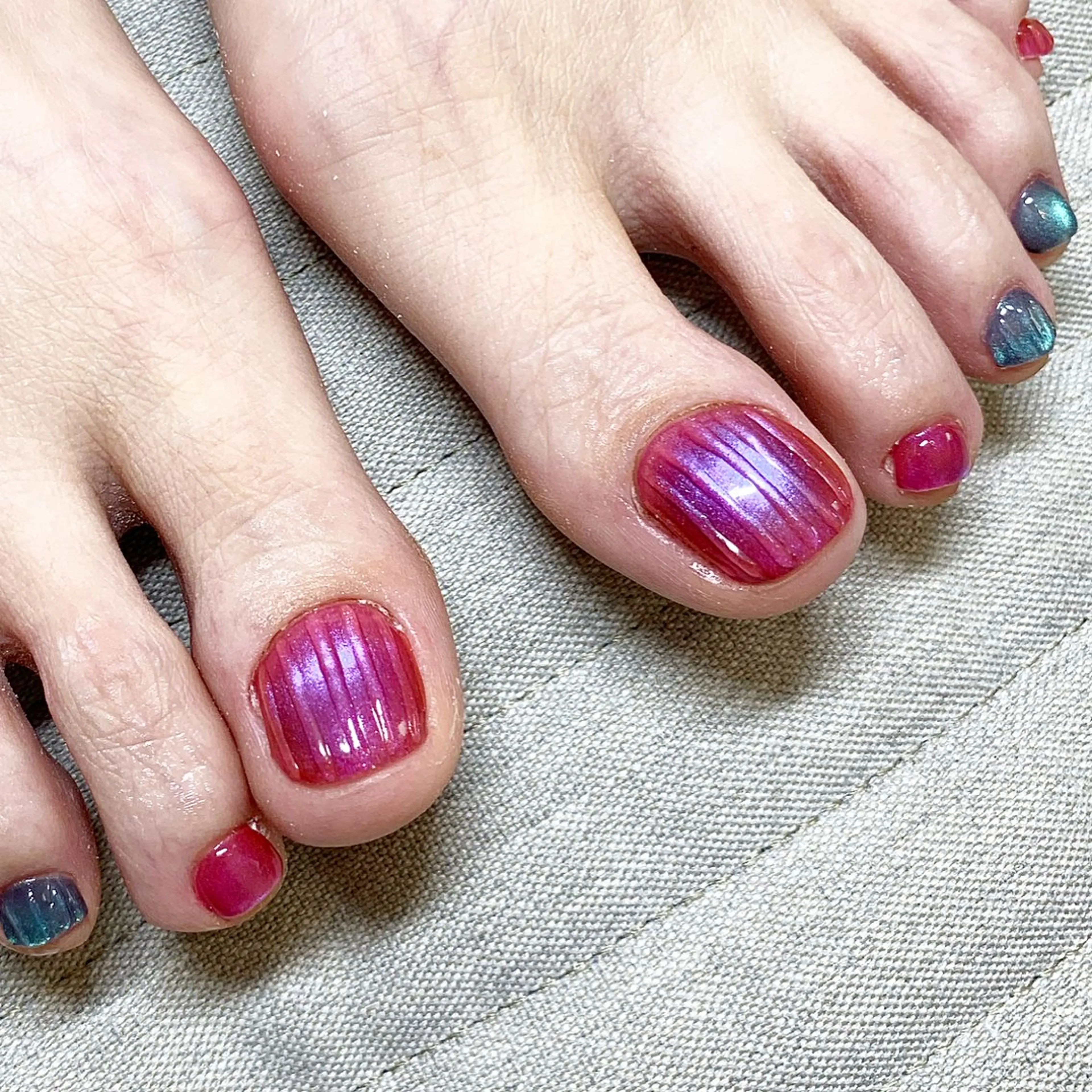 ネイル マグネットネイル フットネイル nail room  cuore所属・松尾 典子のネイルデザイン