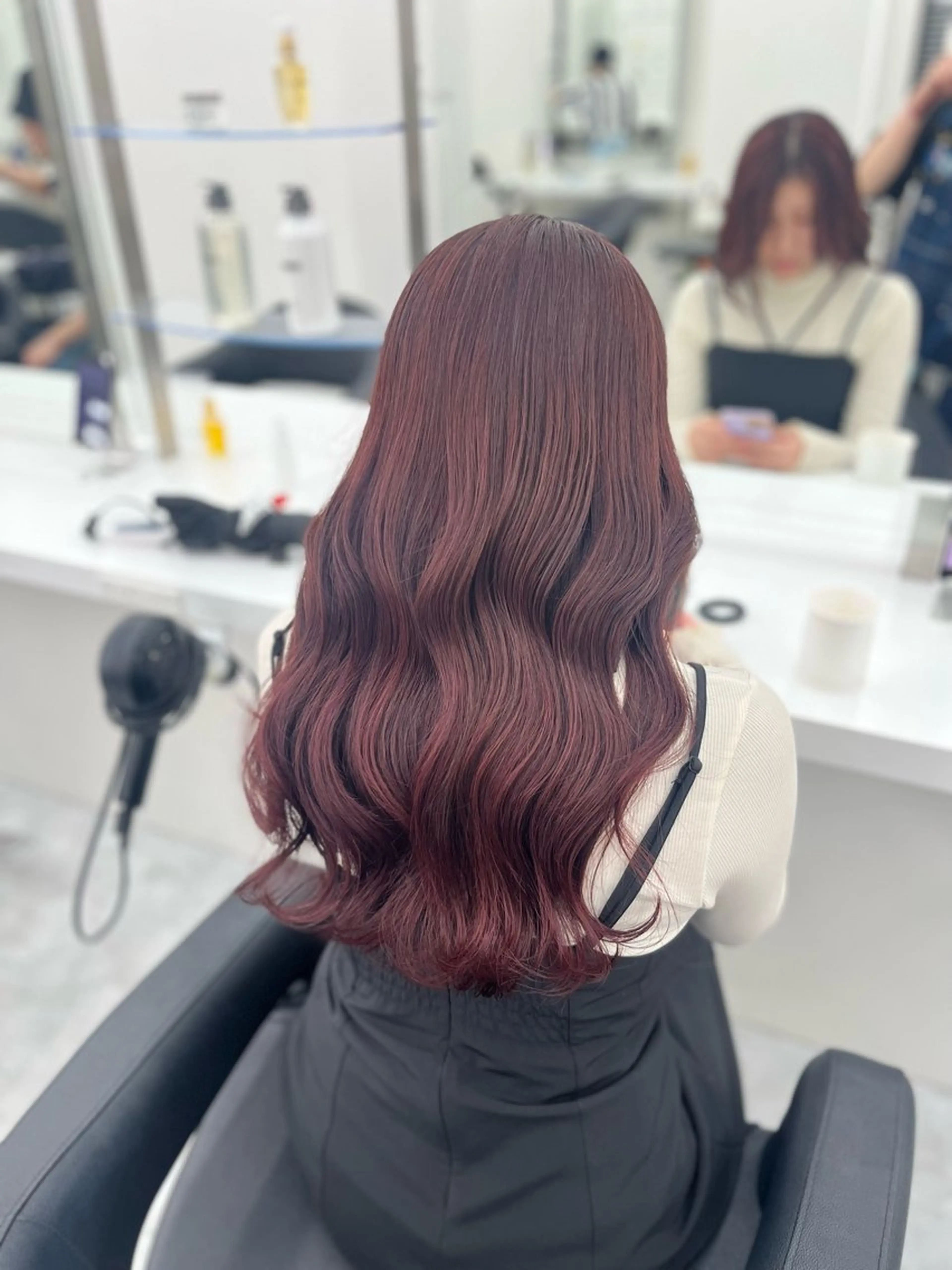 ロング カラー ヘアアレンジ 艶髪ハイトーン🫧 Kurehaのヘアスタイル