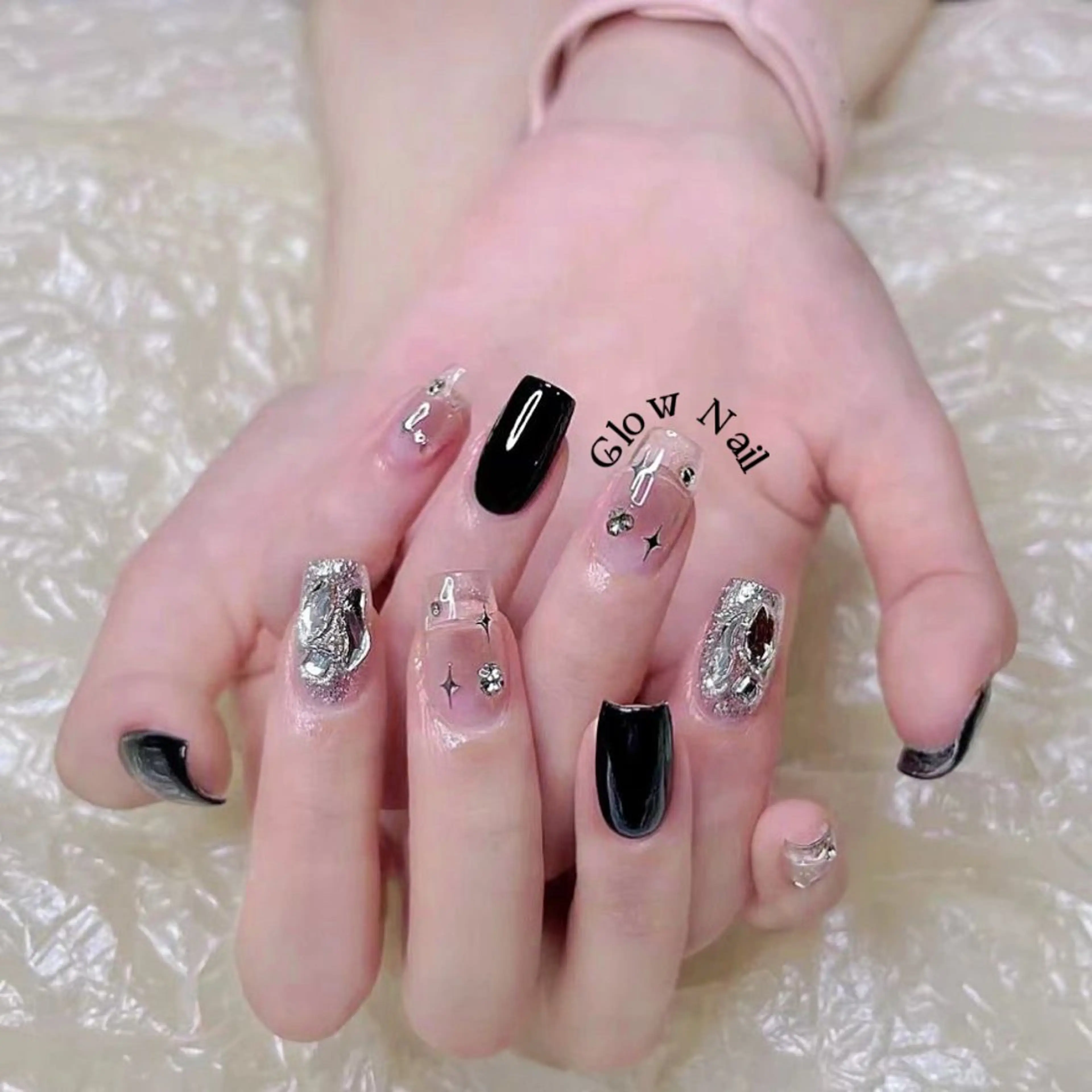 ネイル Glow Nail スカルプ専門店のネイルデザイン