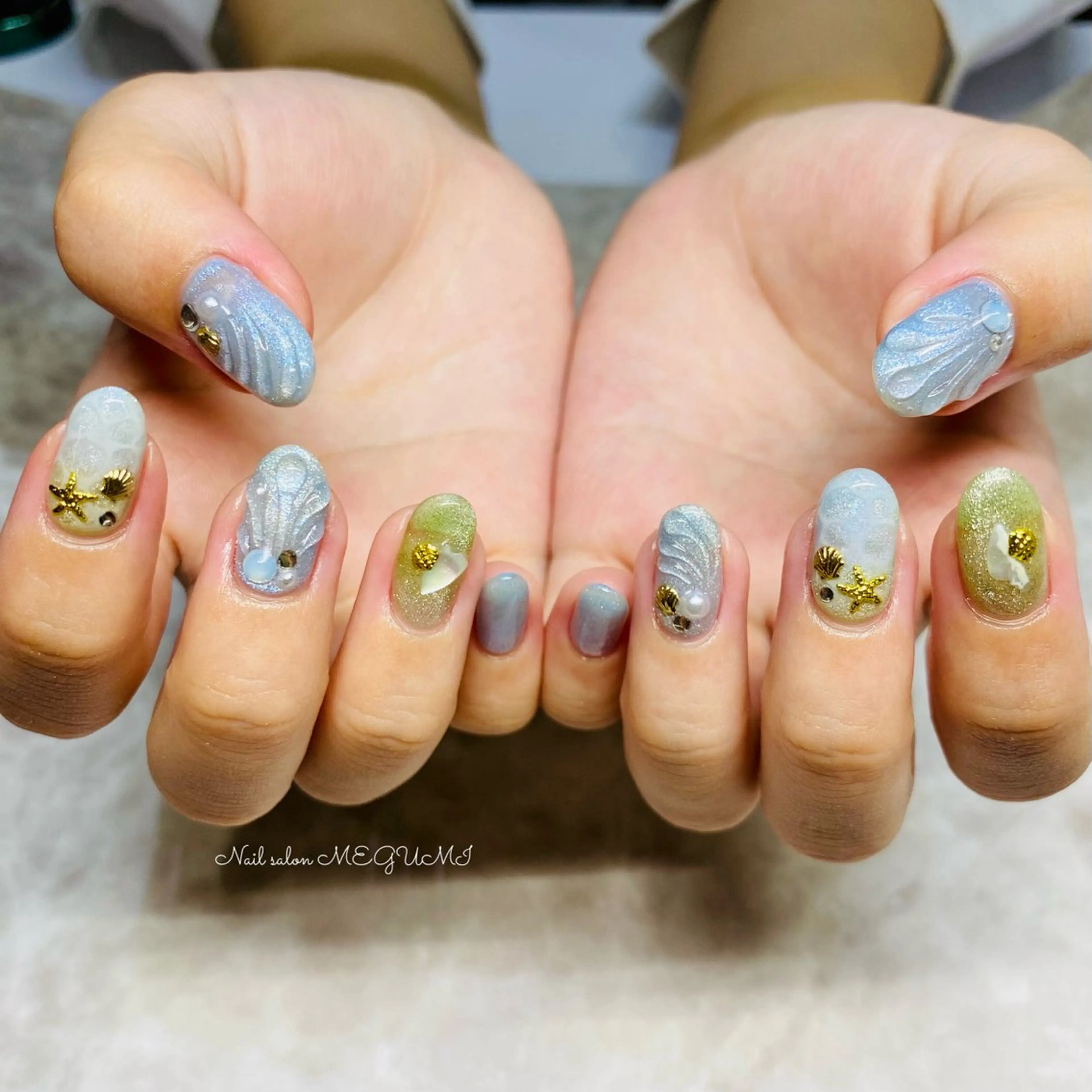 ネイル ゴージャス 持ち込み Nail salon MEGUMIのネイルデザイン