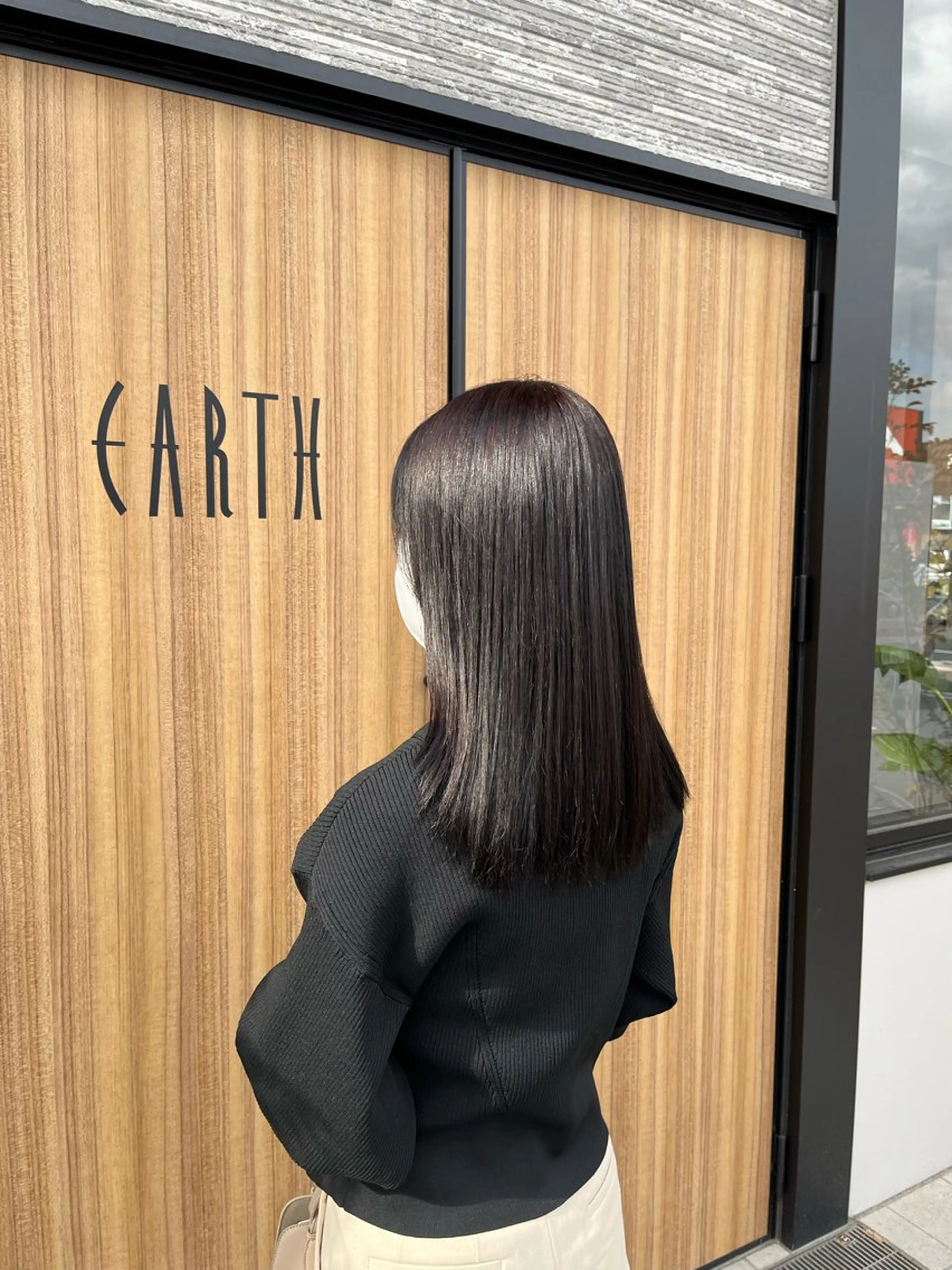セミロング レイヤーカット ヘアカラー 斉藤 果音のヘアスタイル
