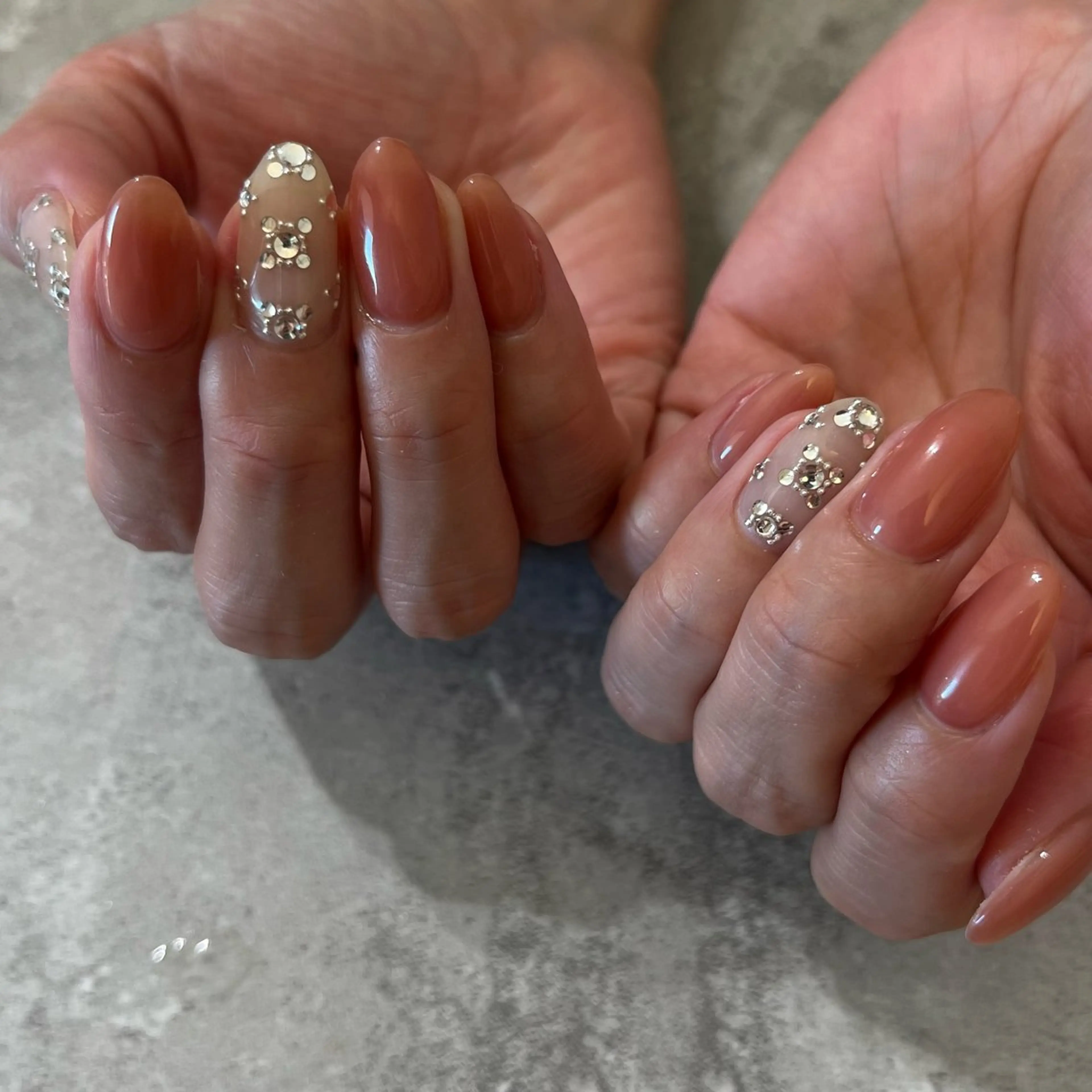 ネイル アートネイル キラキラネイル ストーンネイル ハンドネイル Lélia nail Himariのネイルデザイン