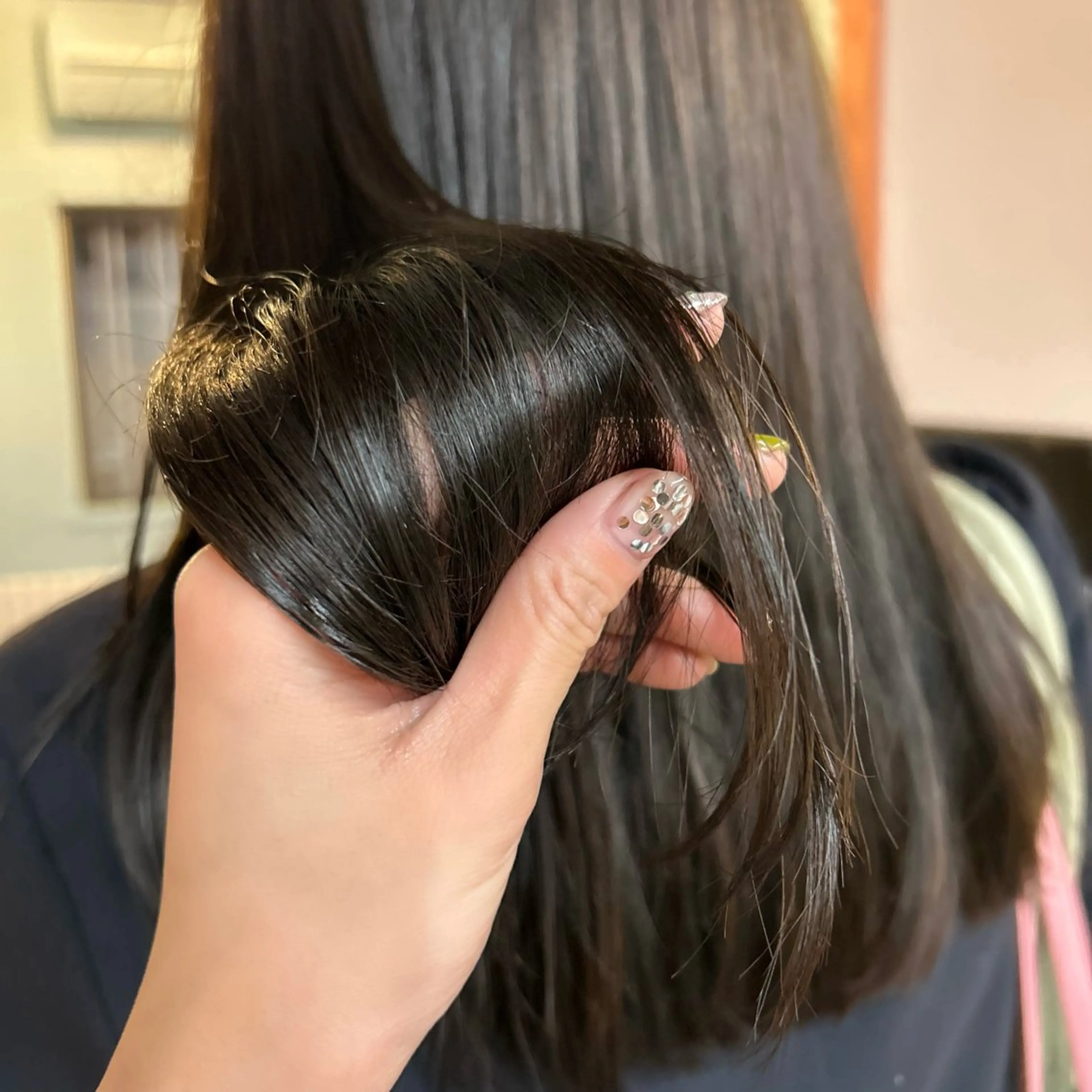 セミロング カラー オリーブカラー ヘアカラー MUKU所属・MUKU 市川 莉花のヘアスタイル