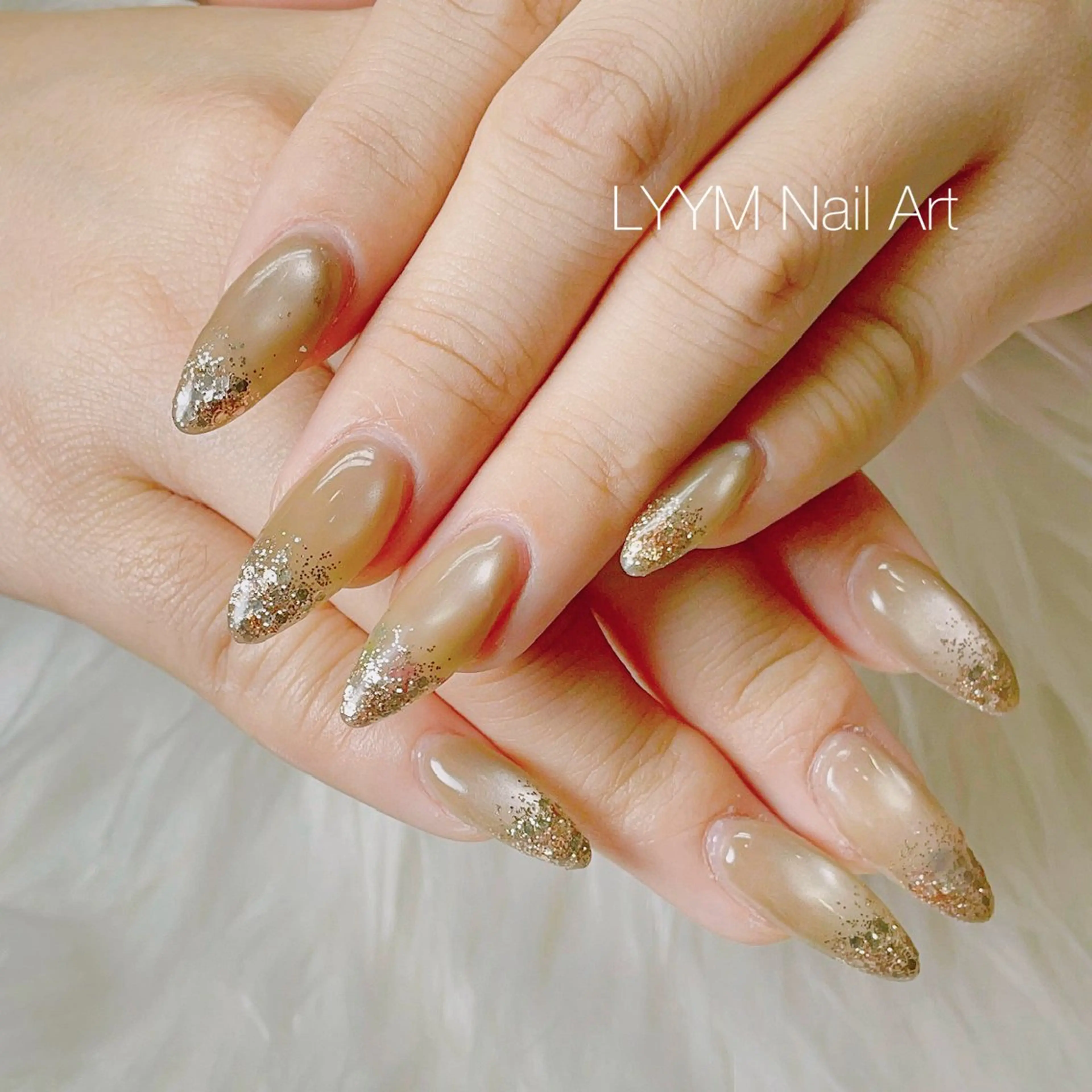 ネイル キラキラネイル マグネットネイル ワンカラーネイル シンプルネイル ハンドネイル LYYM Nail Salonのネイルデザイン