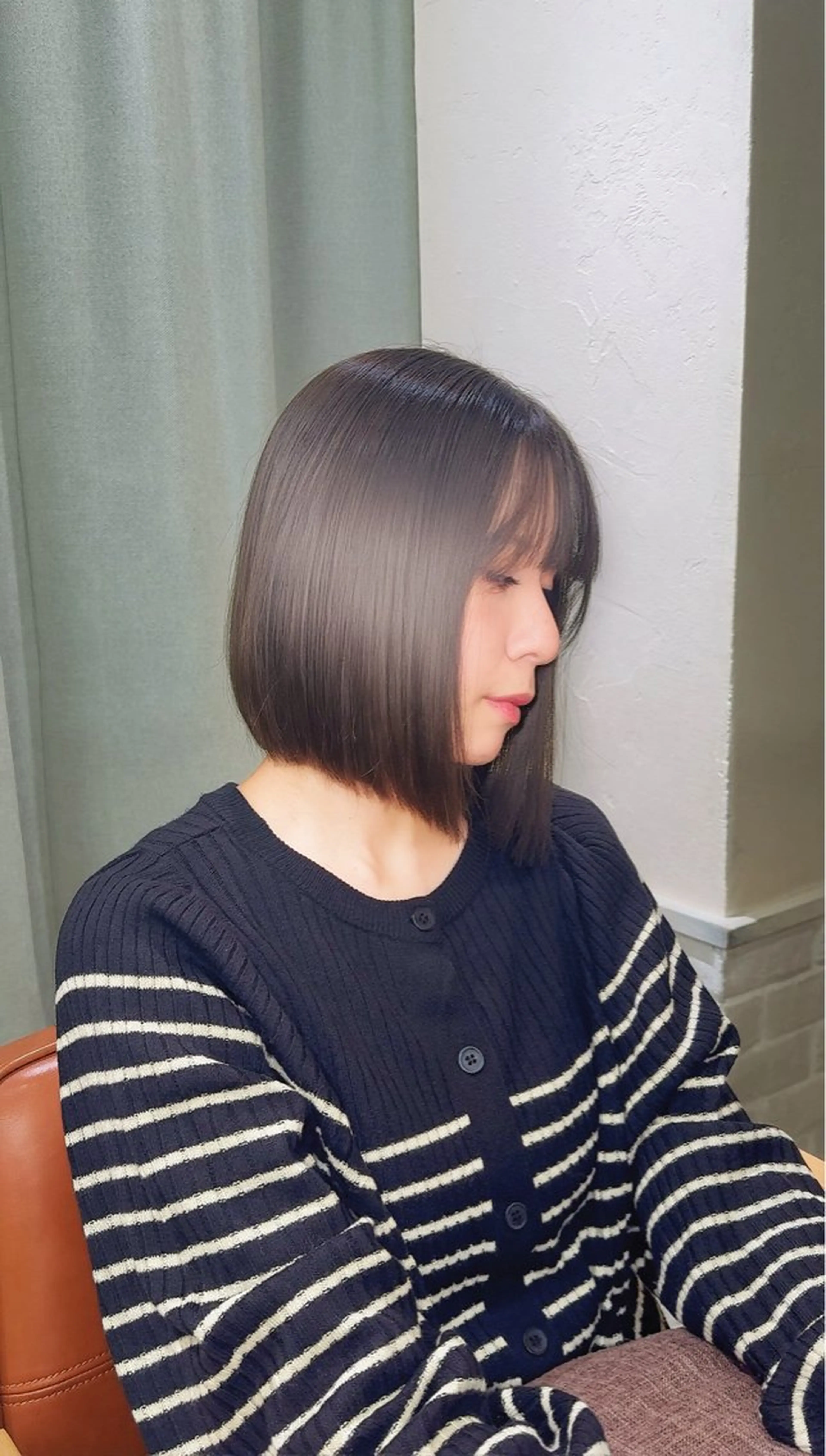 🟣ボブカット➕艶カラー➕ケアトリートメントの写真