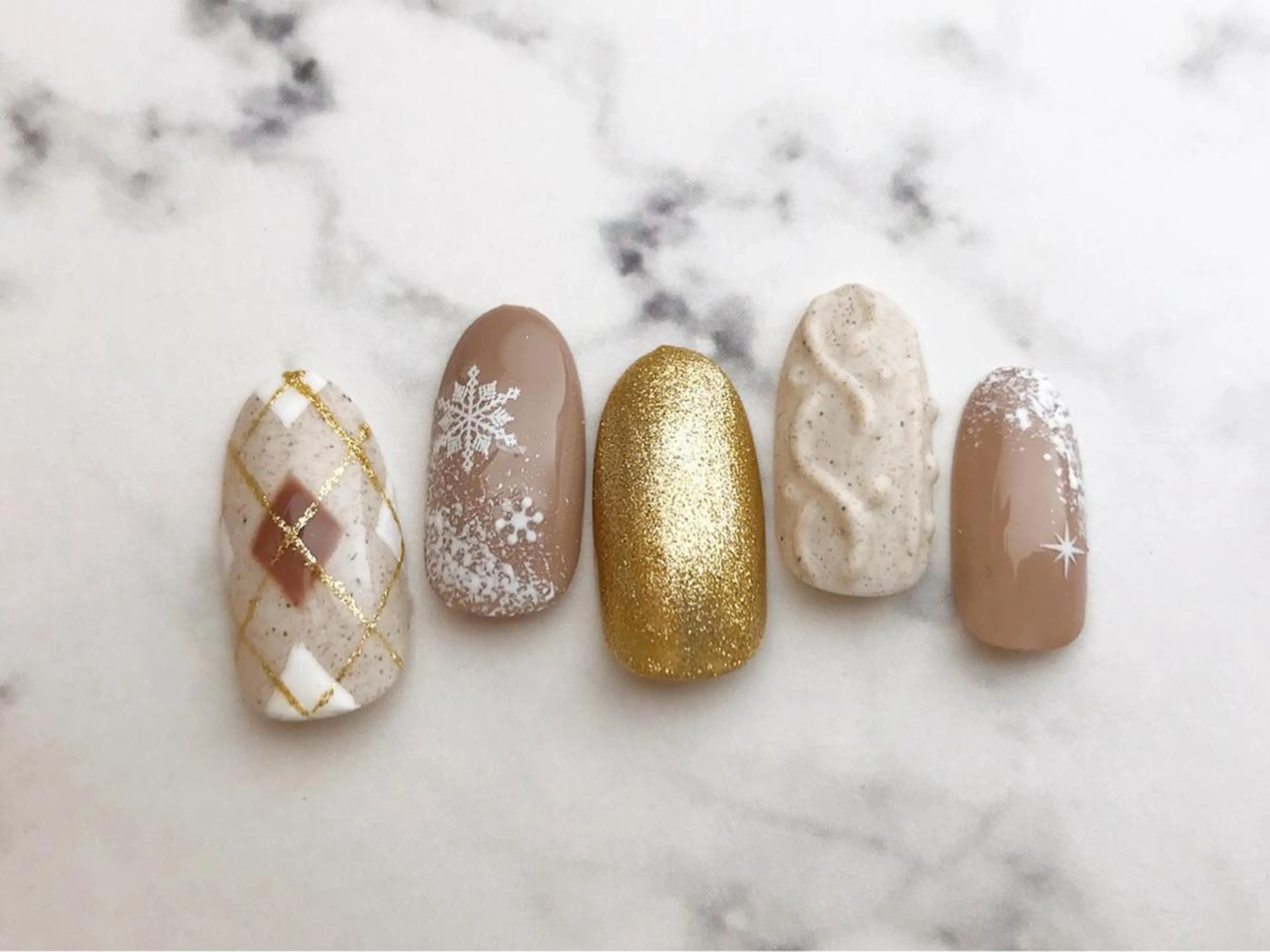 ネイル リセ有楽町店 ネイリストのネイルデザイン