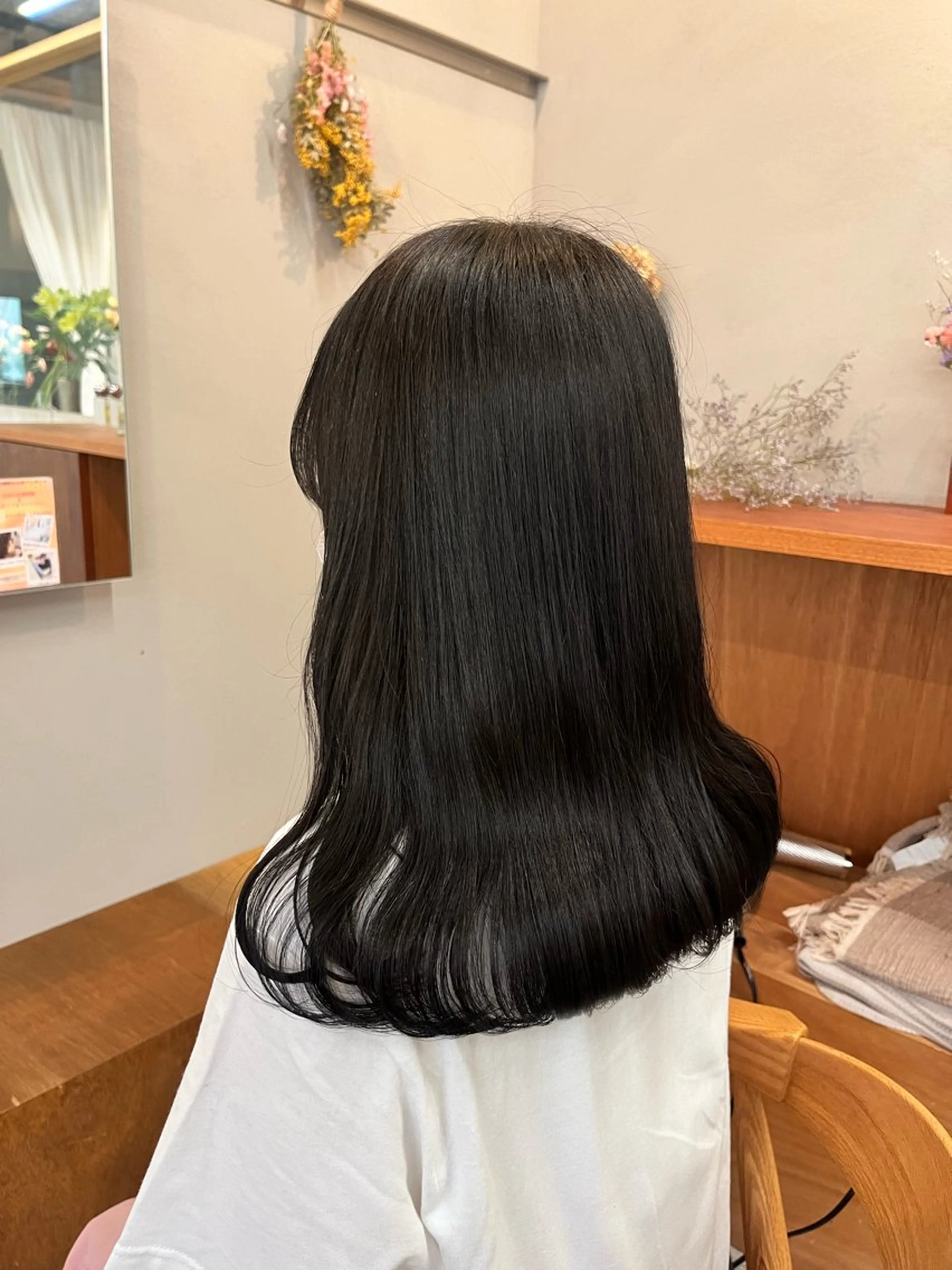 セミロング 暖色カラー／ ヘアセット🌛櫻井舞のヘアスタイル