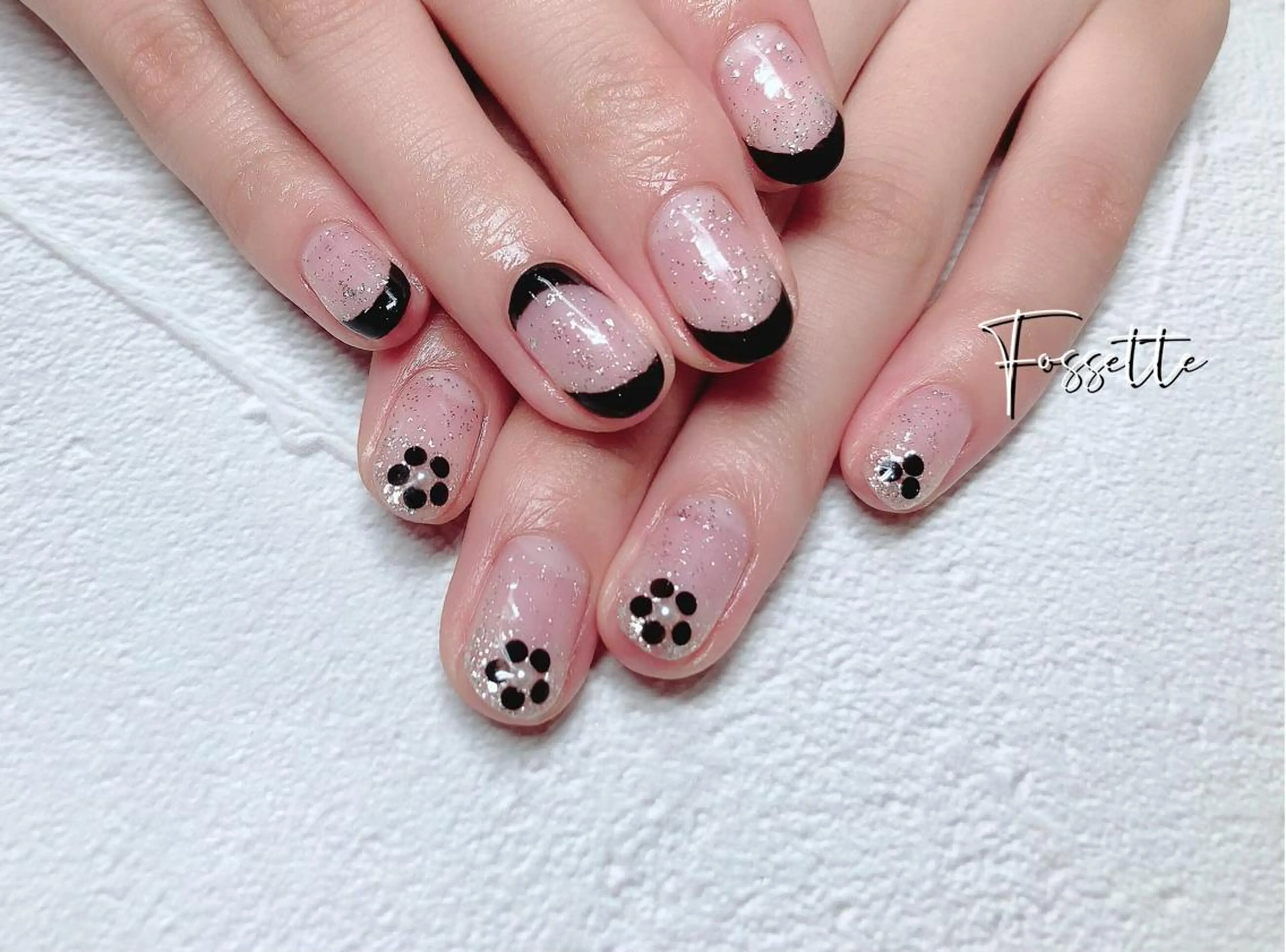 ネイル クリアネイル フラワーネイル フレンチネイル ホログラムネイル nailsalon Fossetteのネイルデザイン