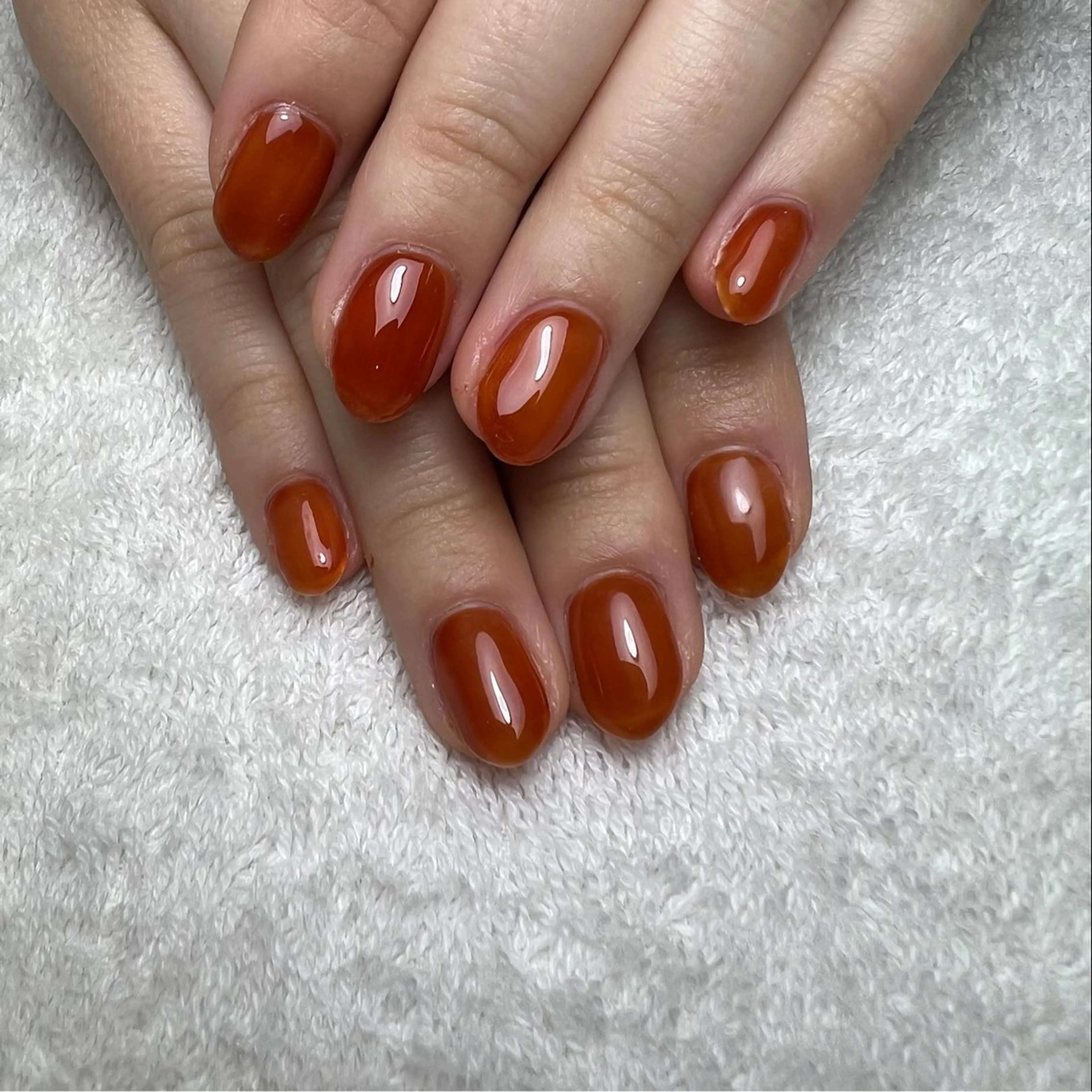 ネイル ブラウン クリアネイル ワンカラーネイル シンプルネイル ハンドネイル COCO+所属・COCO +のエステ・リラクイメージ