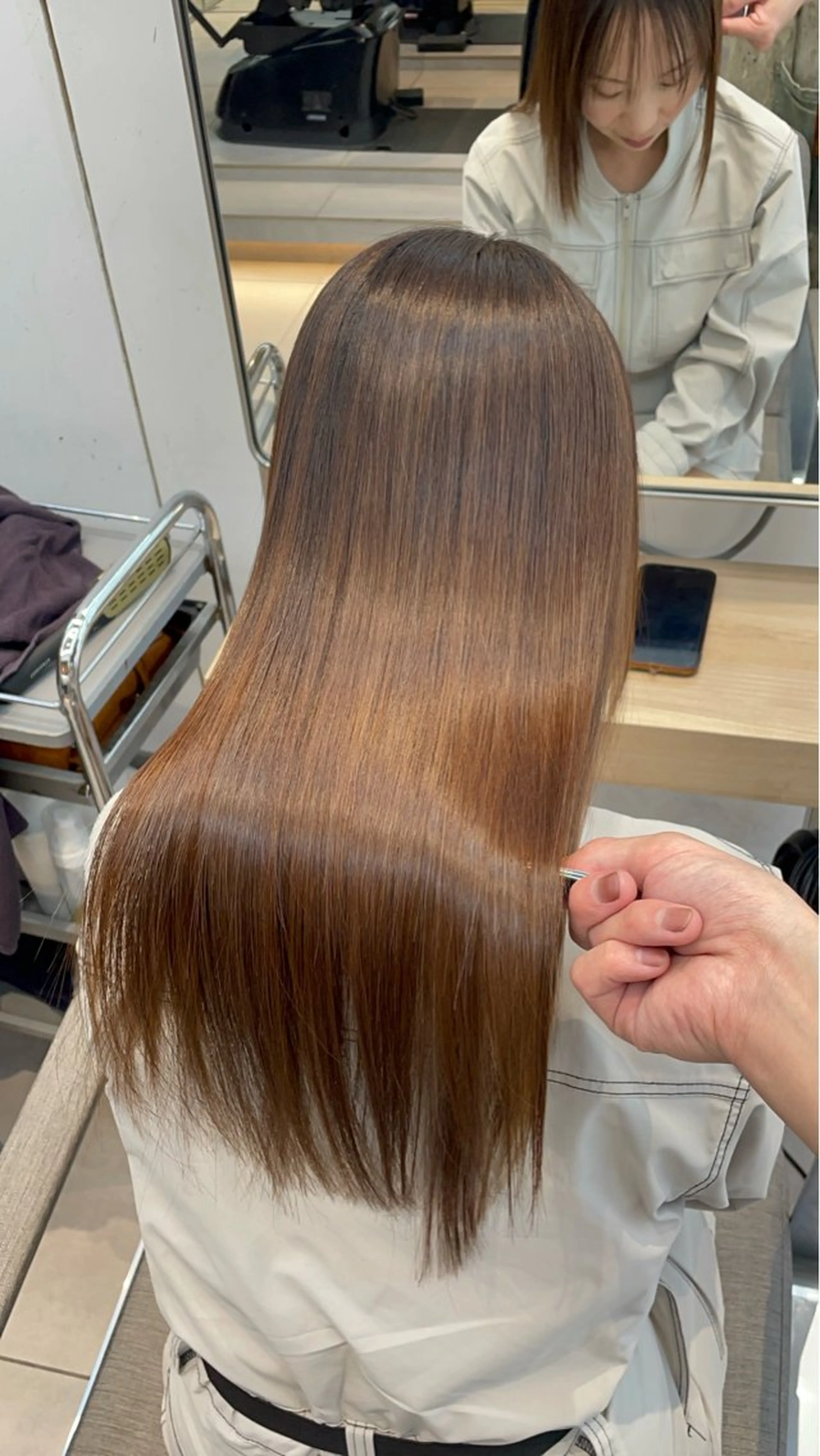 セミロング カット 縮毛矯正 トリートメント ヘッドスパ ✨髪質改善✨美髪 矯正🫧小泉のヘアスタイル