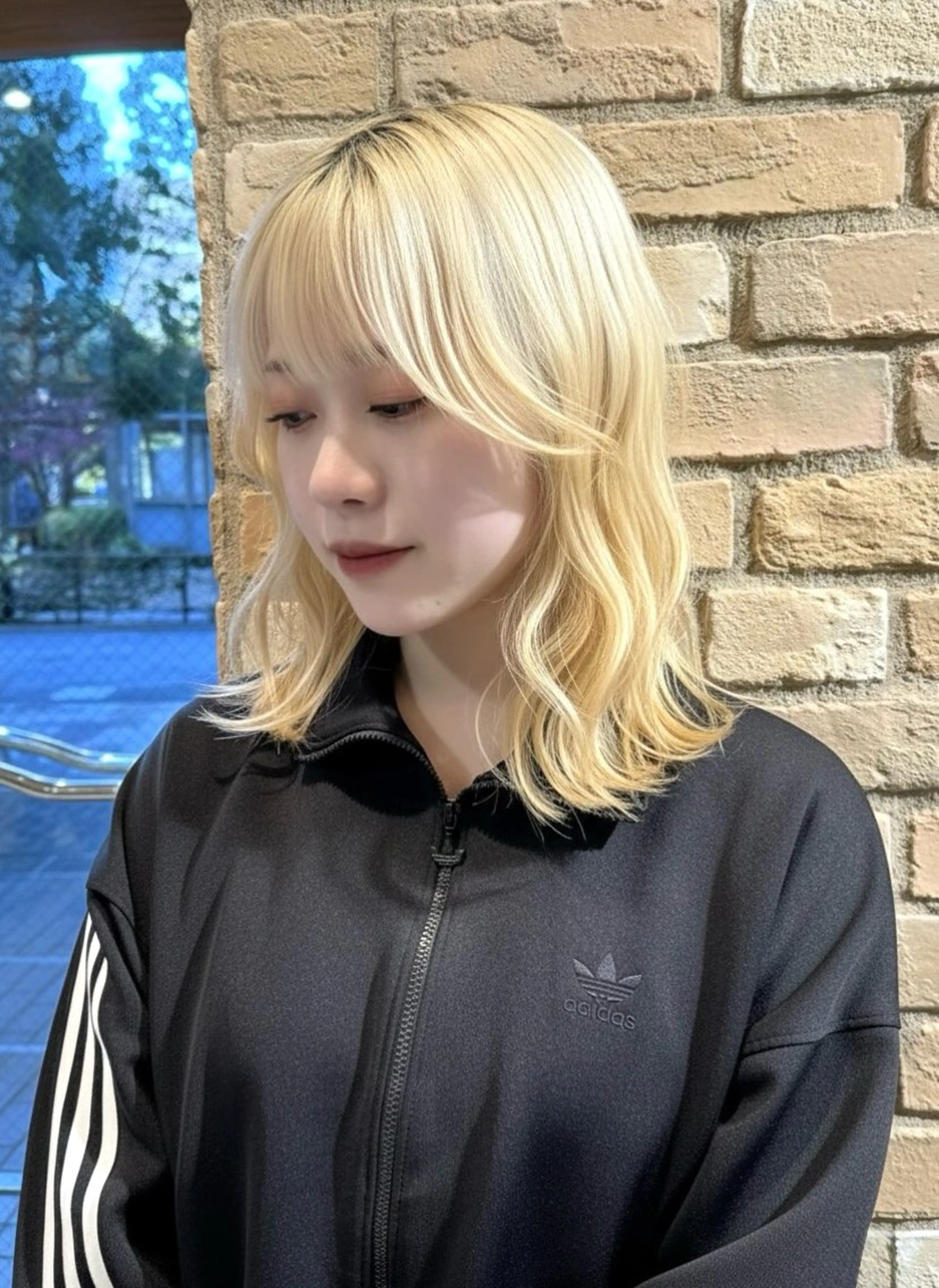 ミディアム カット トリートメント Loom by Sea 新宿所属・レイヤー/艶髪/ セット/KAEDEのヘアスタイル