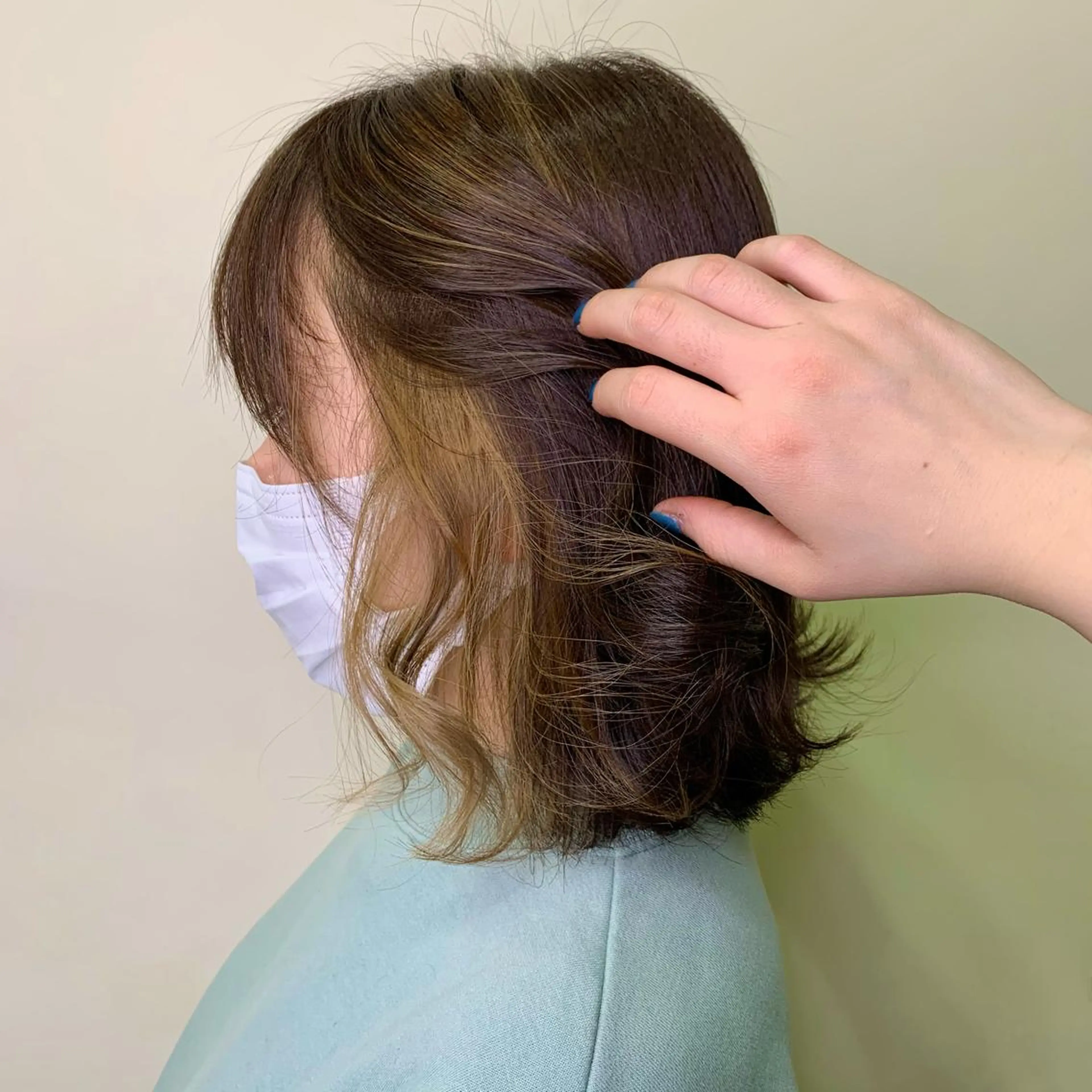 カラー イヤリングカラー 染矢 優希のヘアスタイル