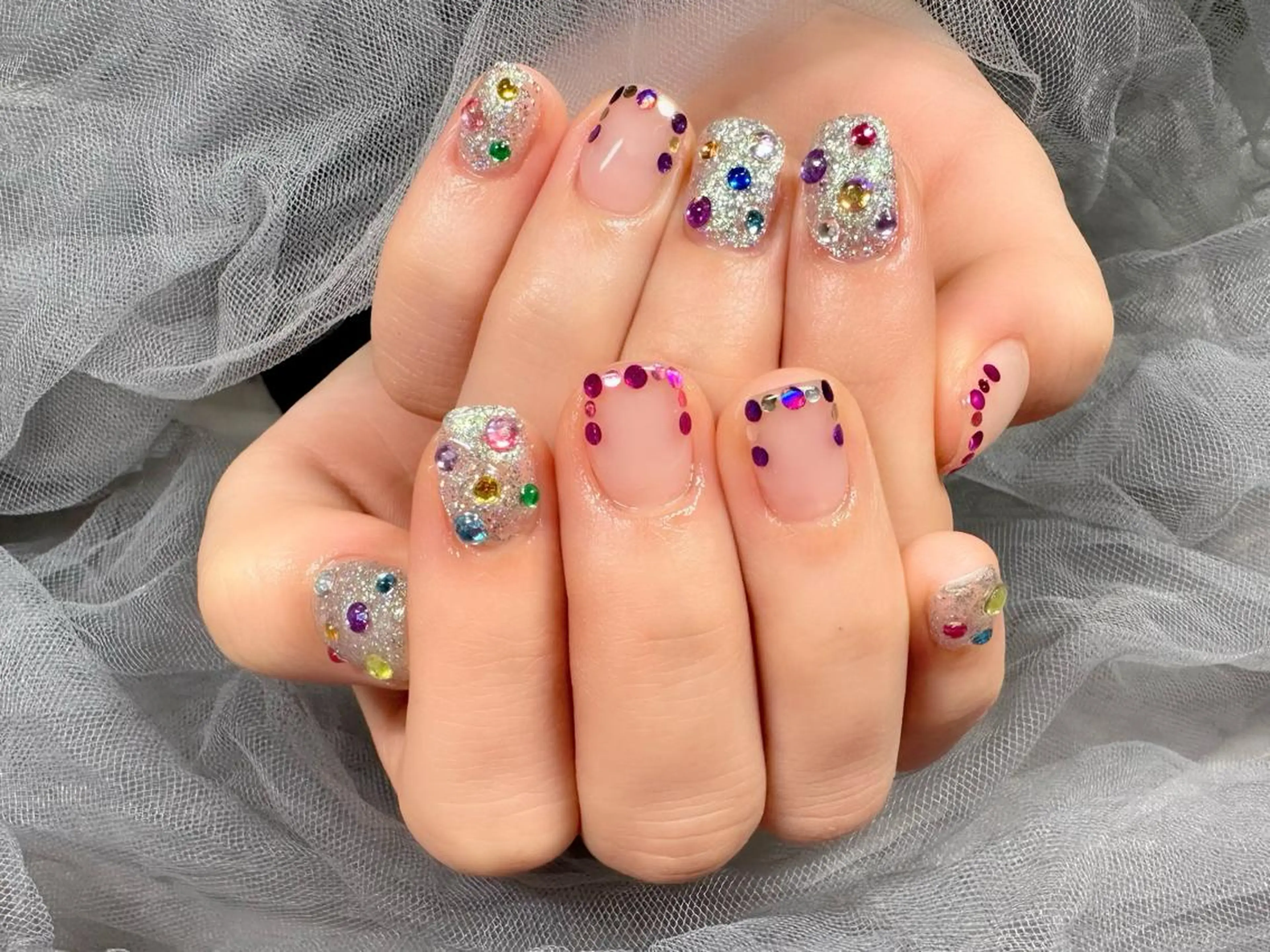 ネイル ストーンネイル ハンドネイル KURELLY所属・Nail Salon KURELLYのネイルデザイン