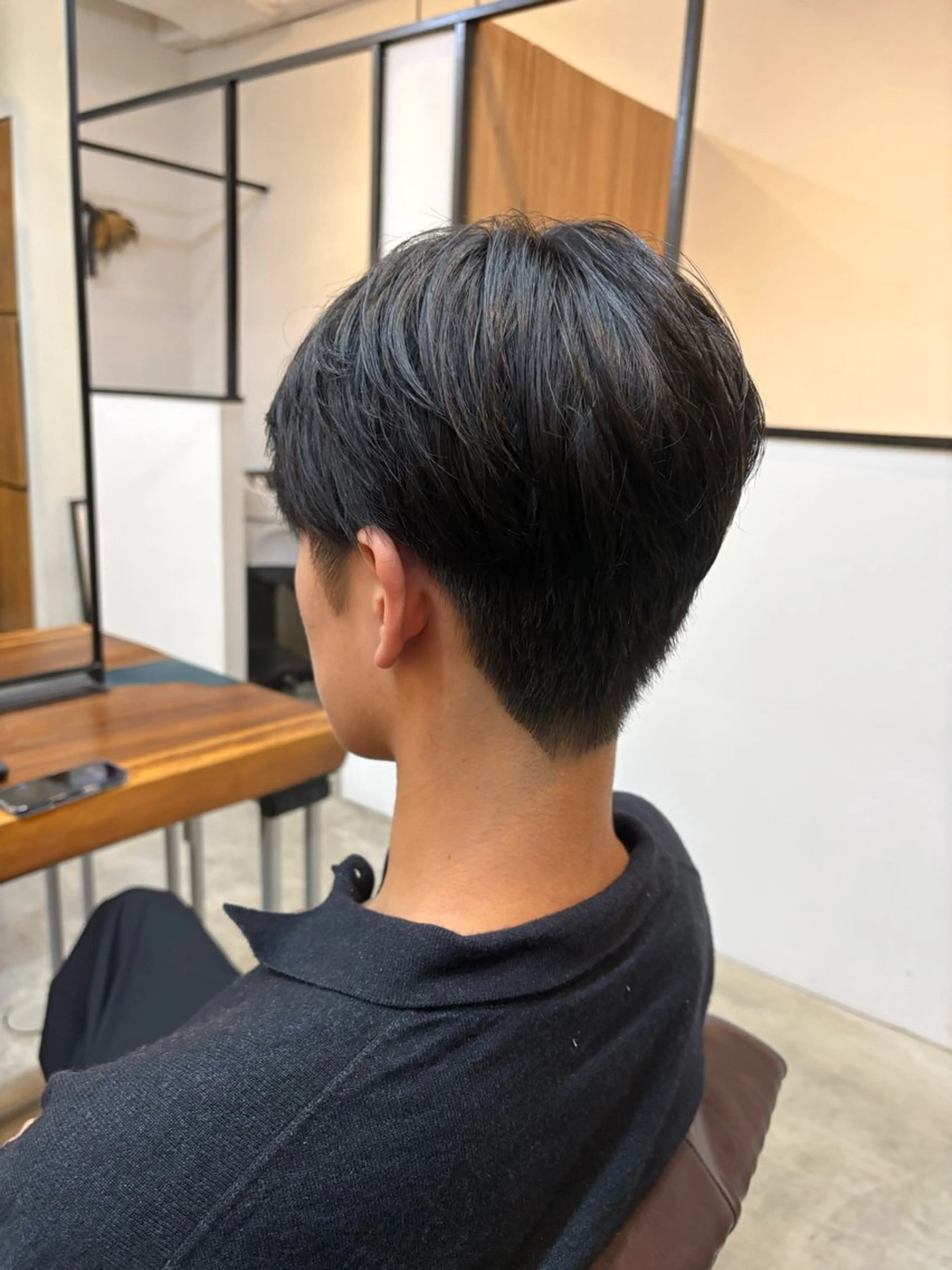 ショート カット LIFE所属・吉沢 史翔のヘアスタイル