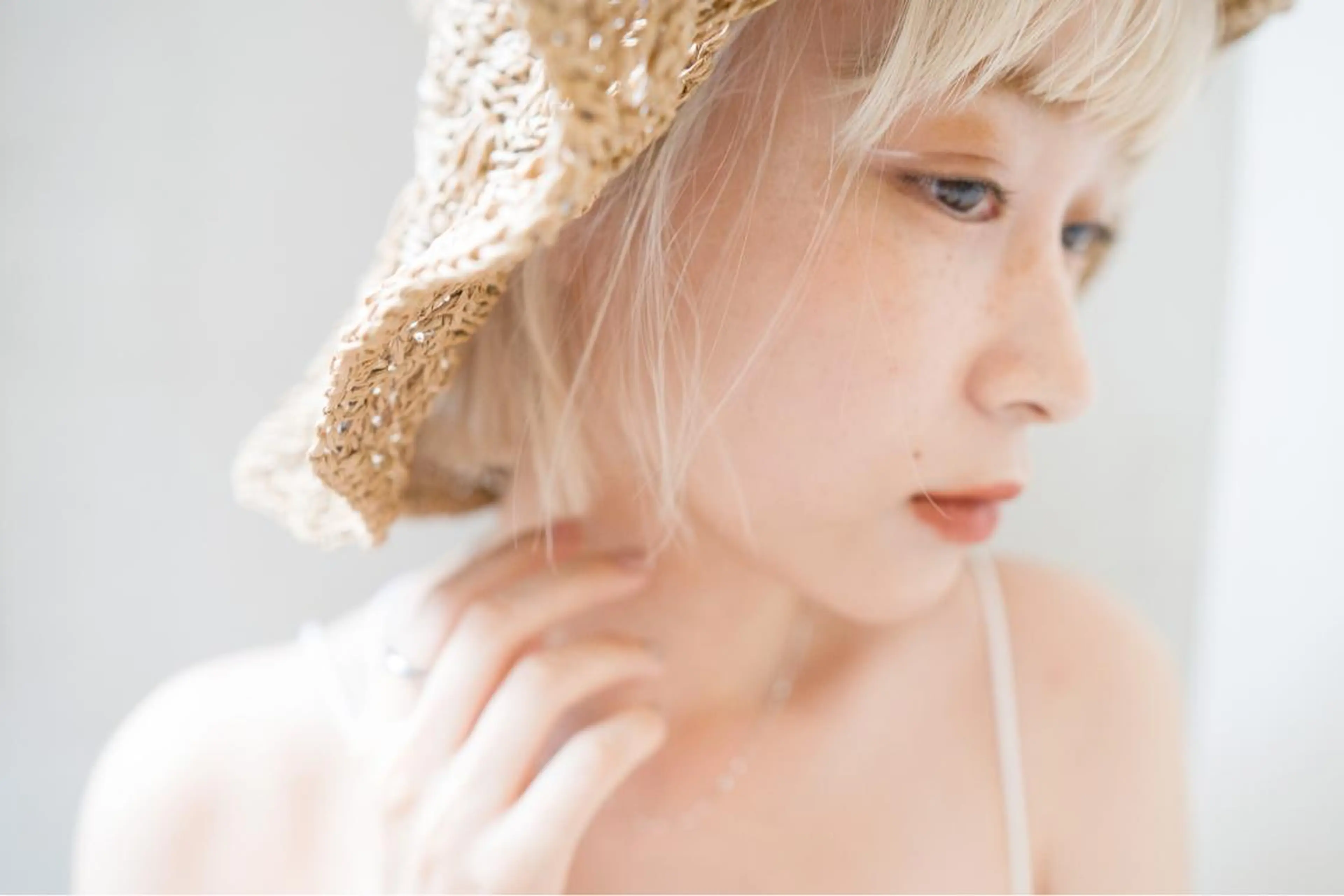 カラー ヘアアレンジ カット ヘアカラー トリートメント 顔周りレイヤー/韓国 ブリーチminamiのヘアスタイル