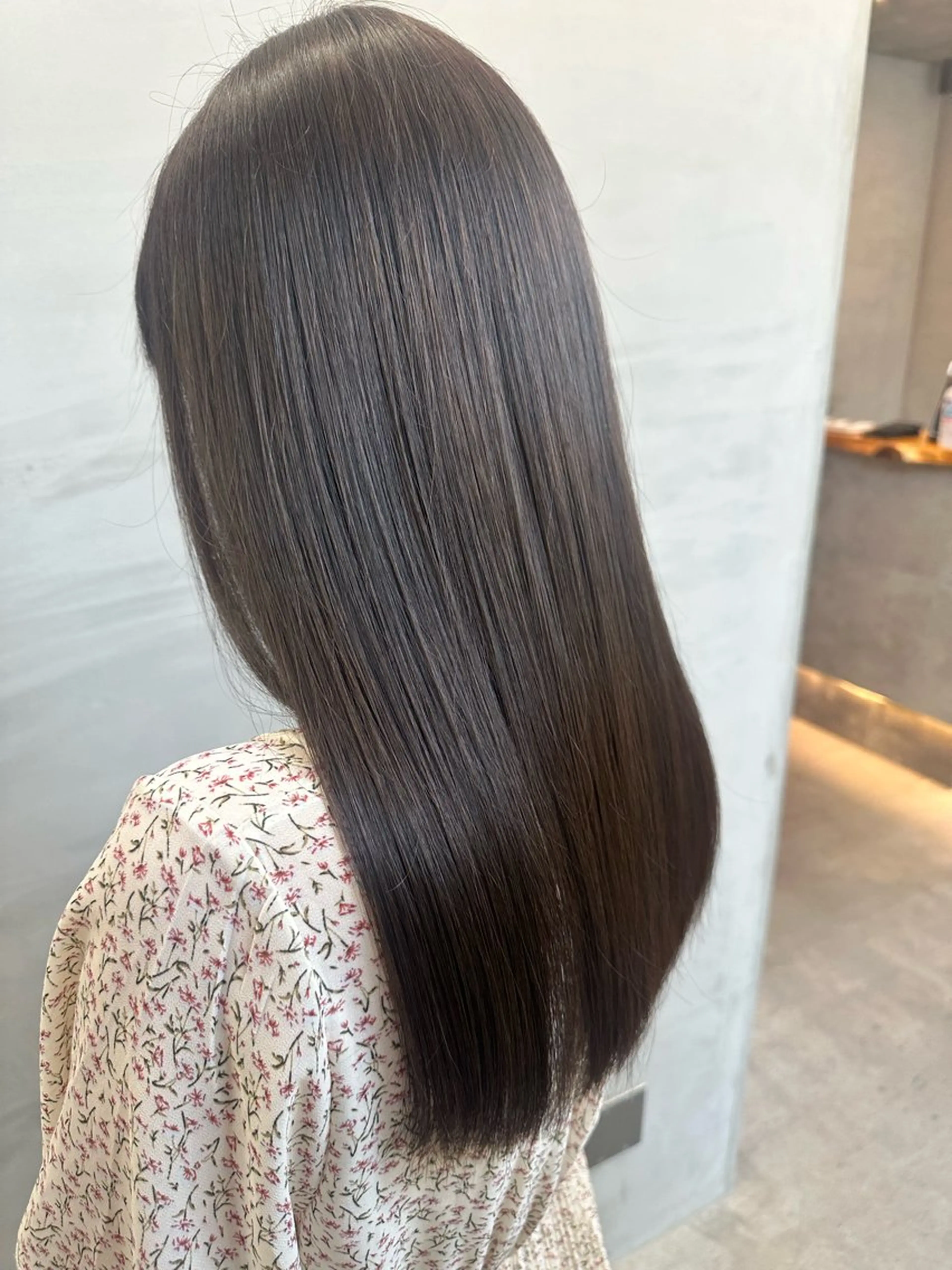 ロング カット ヘアカラー 縮毛矯正 💎 透明感カラー ✨Erina 💎のヘアスタイル