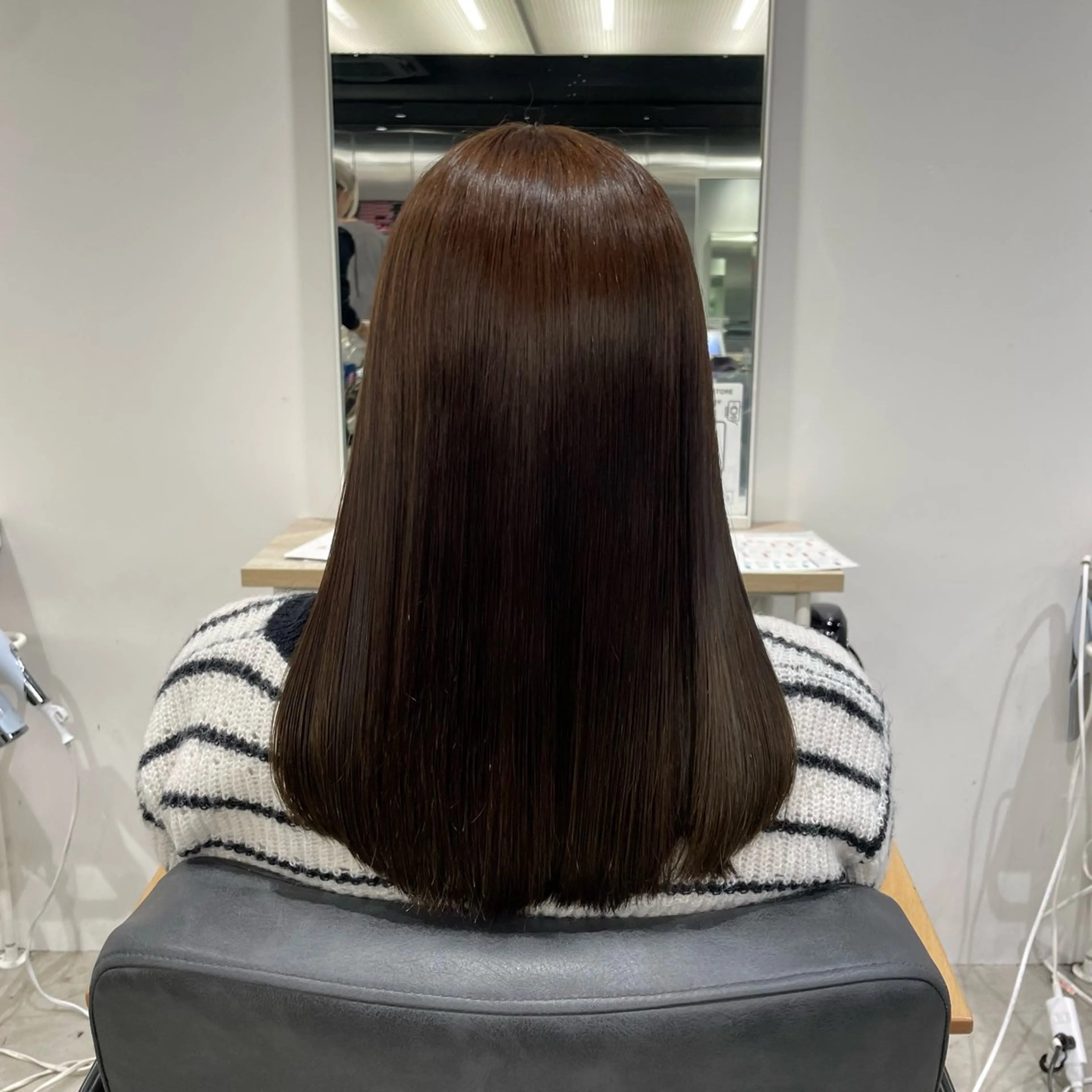 セミロング カラー ヘアカラー ななみ《ちゅるん カラー/まつパ》のヘアスタイル