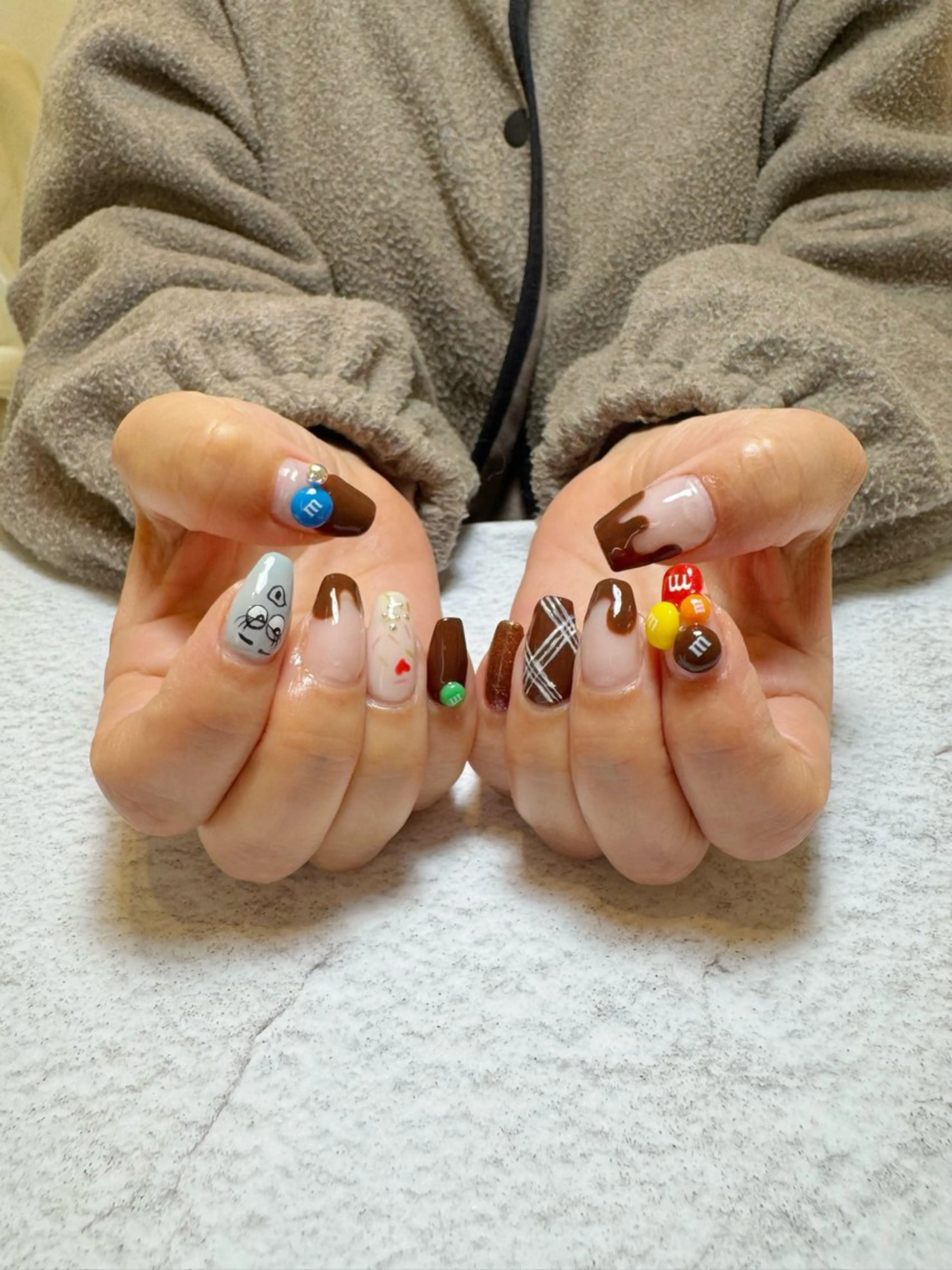 ネイル 持ち込み バレンタイン ハンドネイル byeol nailのネイルデザイン