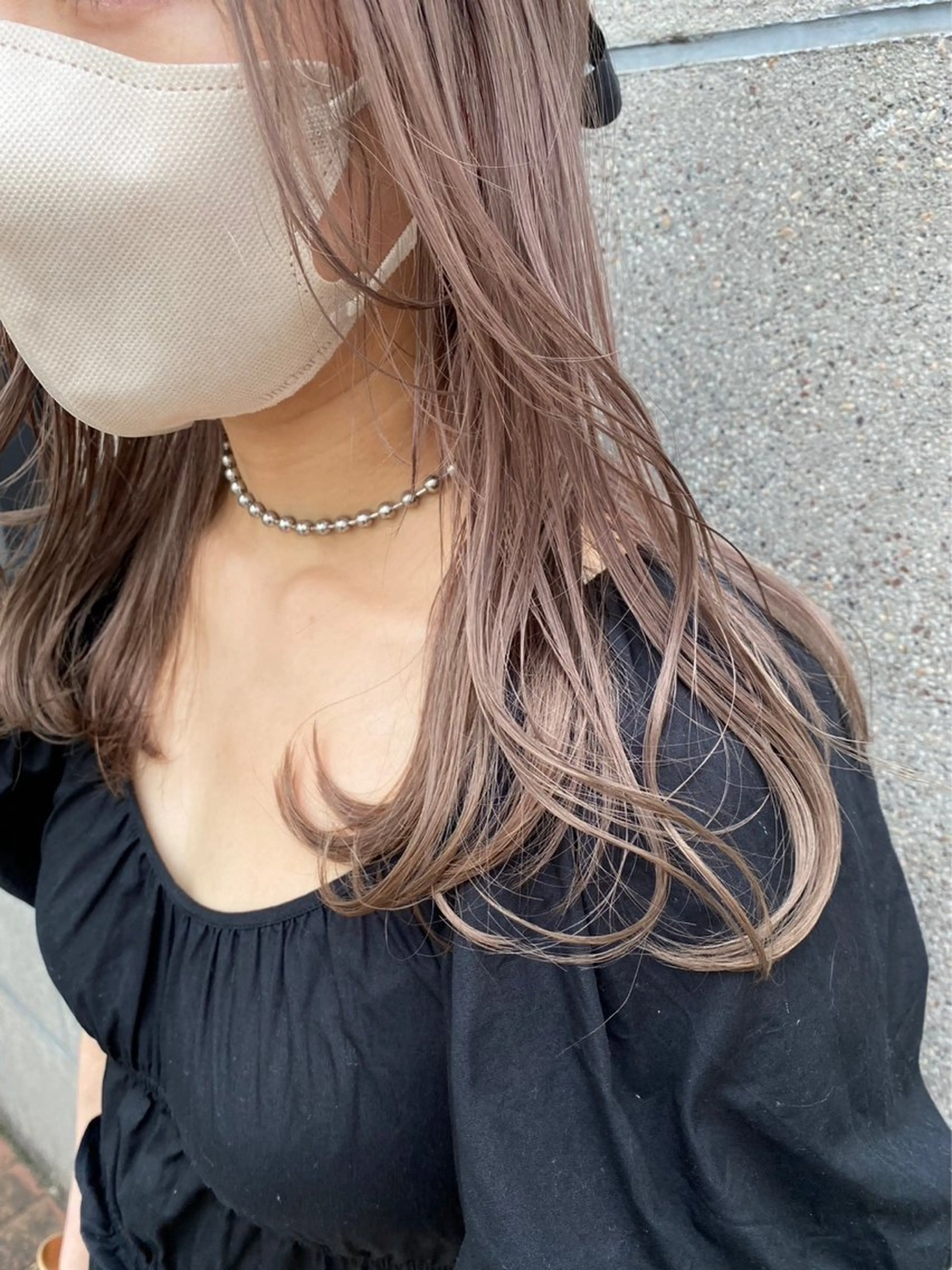 セミロング カラー ベージュカラー ブリーチ ダブルカラー ミルクティーベージュ 🍒暖色カラー🍒 ueno aiのヘアスタイル