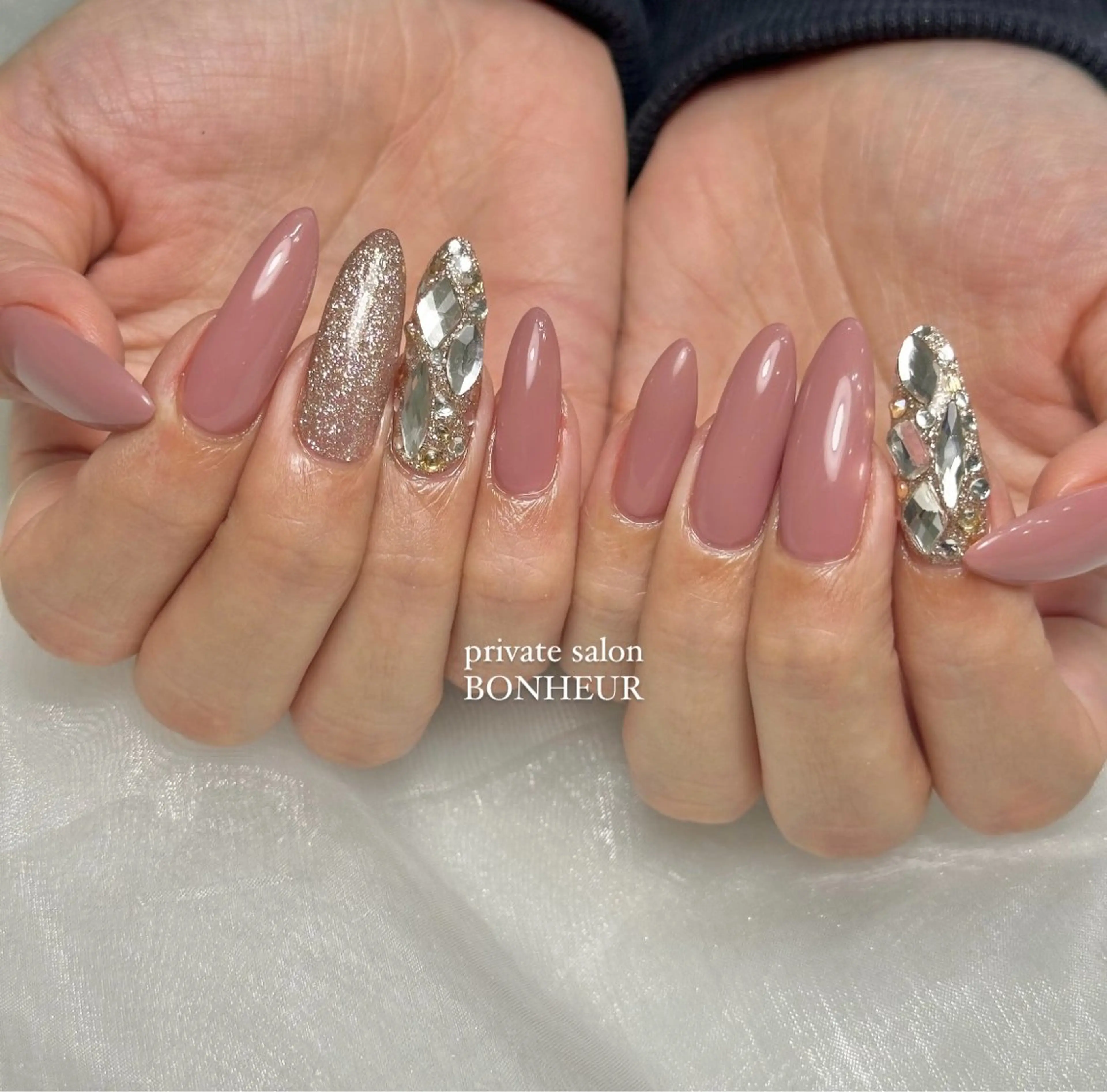 ネイル ハンドネイル BONHEUR Annaのネイルデザイン