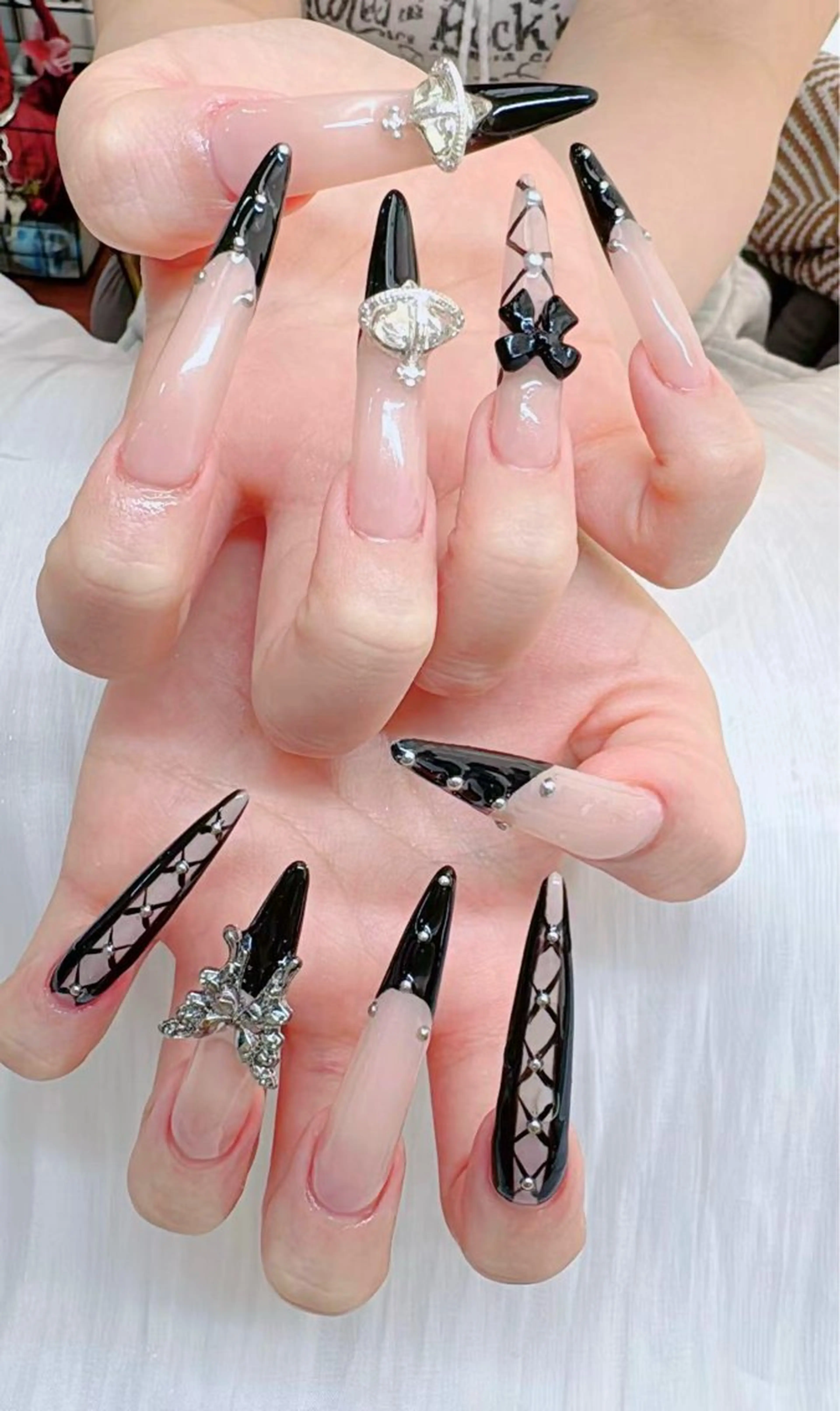 ネイル フットネイル フレンチネイル ジェルネイル ガラスフレンチ 韓国ネイル ハンドネイル ハンドケア The Nail & Eye Lashのその他イメージ