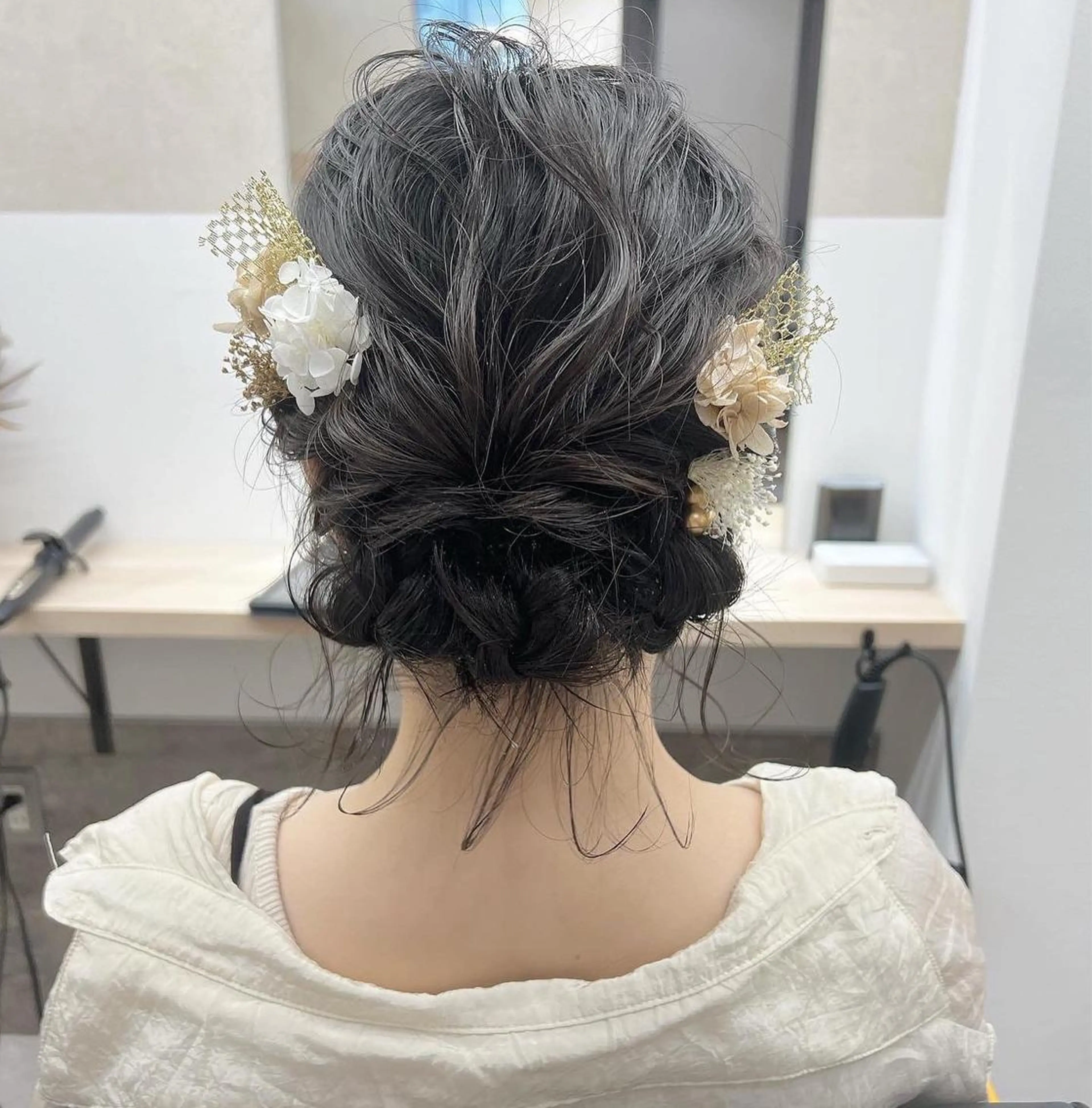 ミディアム ヘアアレンジ GiseL アンリのヘアスタイル