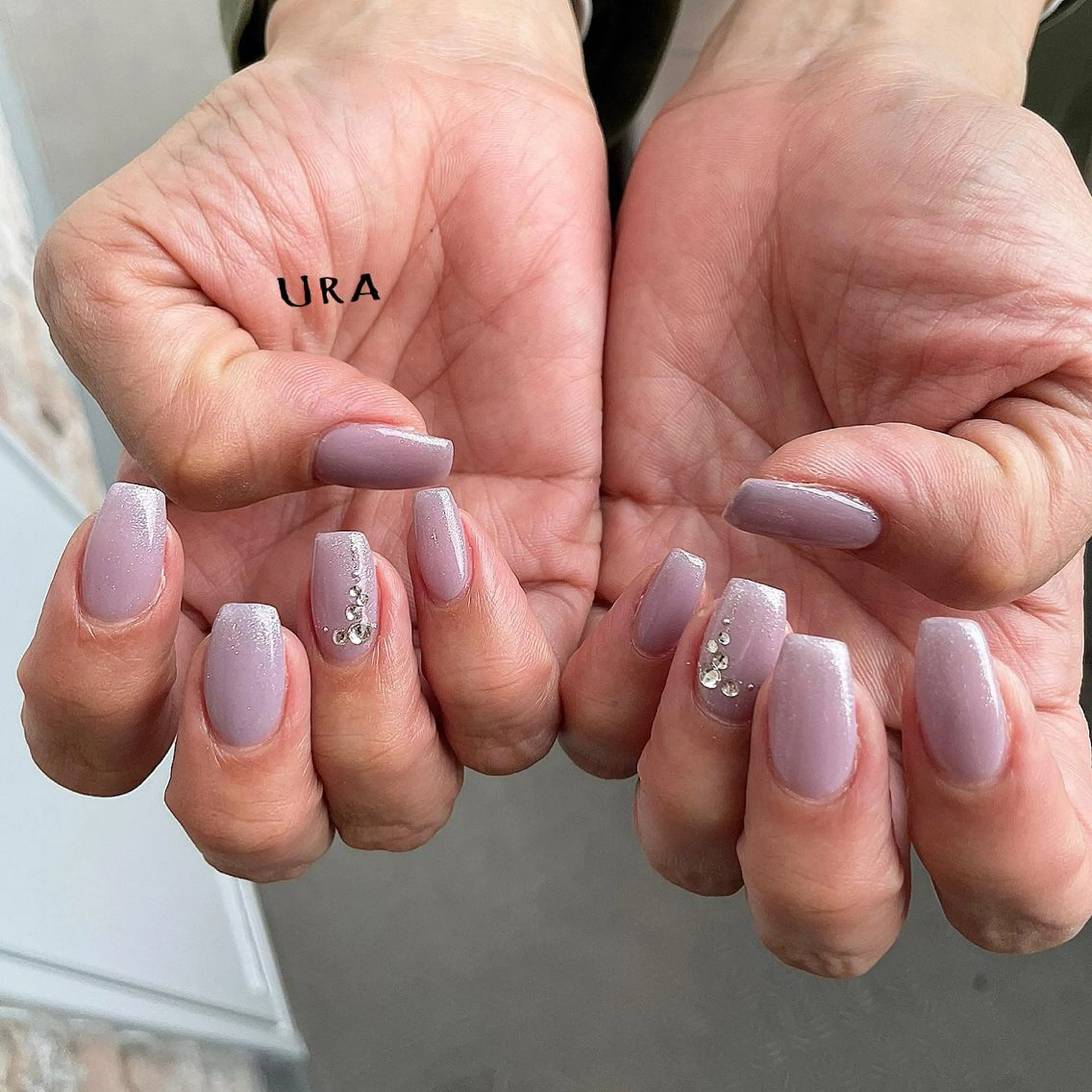 ネイル UrakoNail 《nail》のネイルデザイン