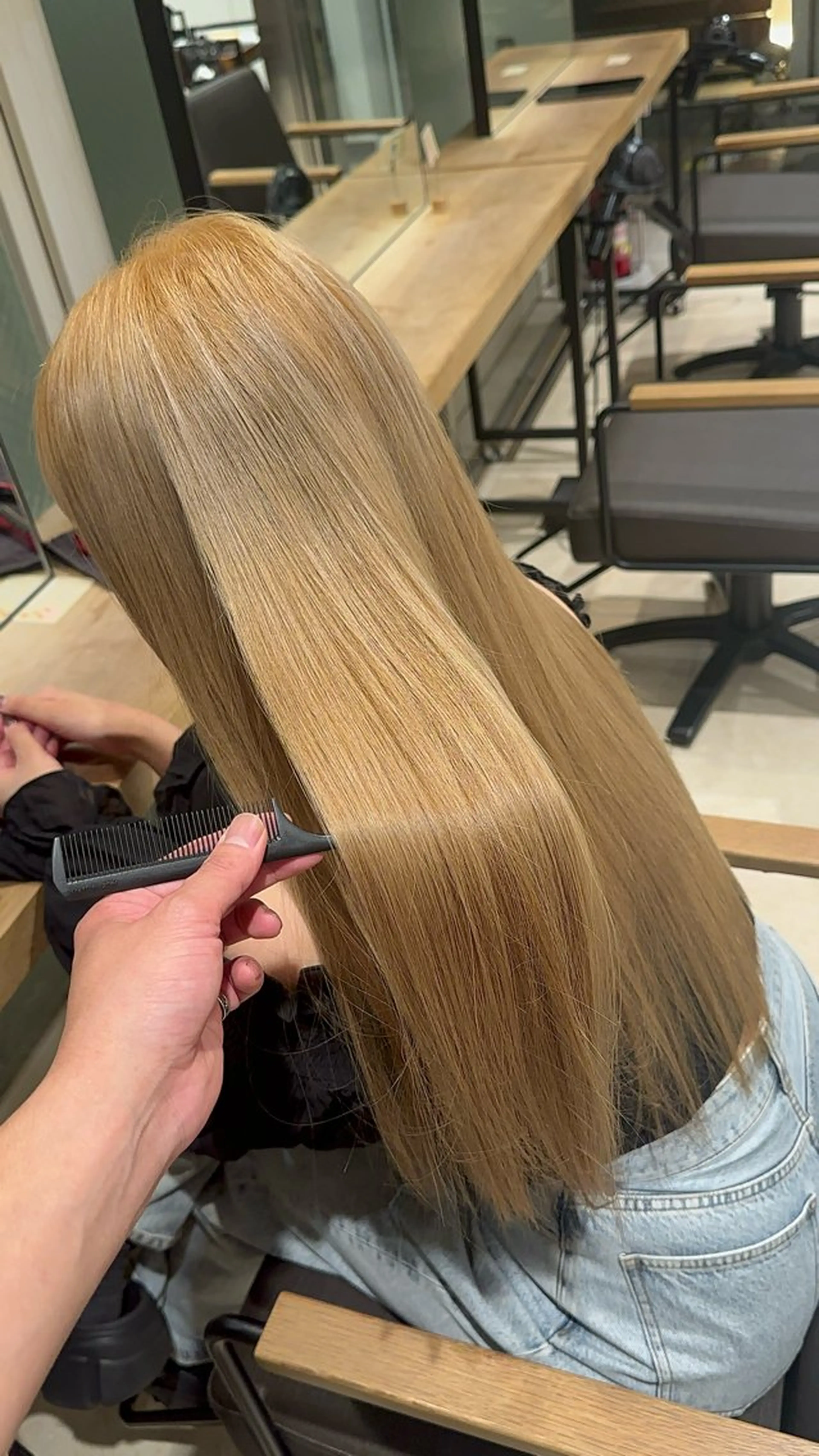 ロング カラー パーマ ヘアアレンジ トリートメント ヘアカラー トリートメント VIVIE【ヴィヴィ】所属・髪質改善/韓国風 レイヤー/田村祐樹のヘアスタイル