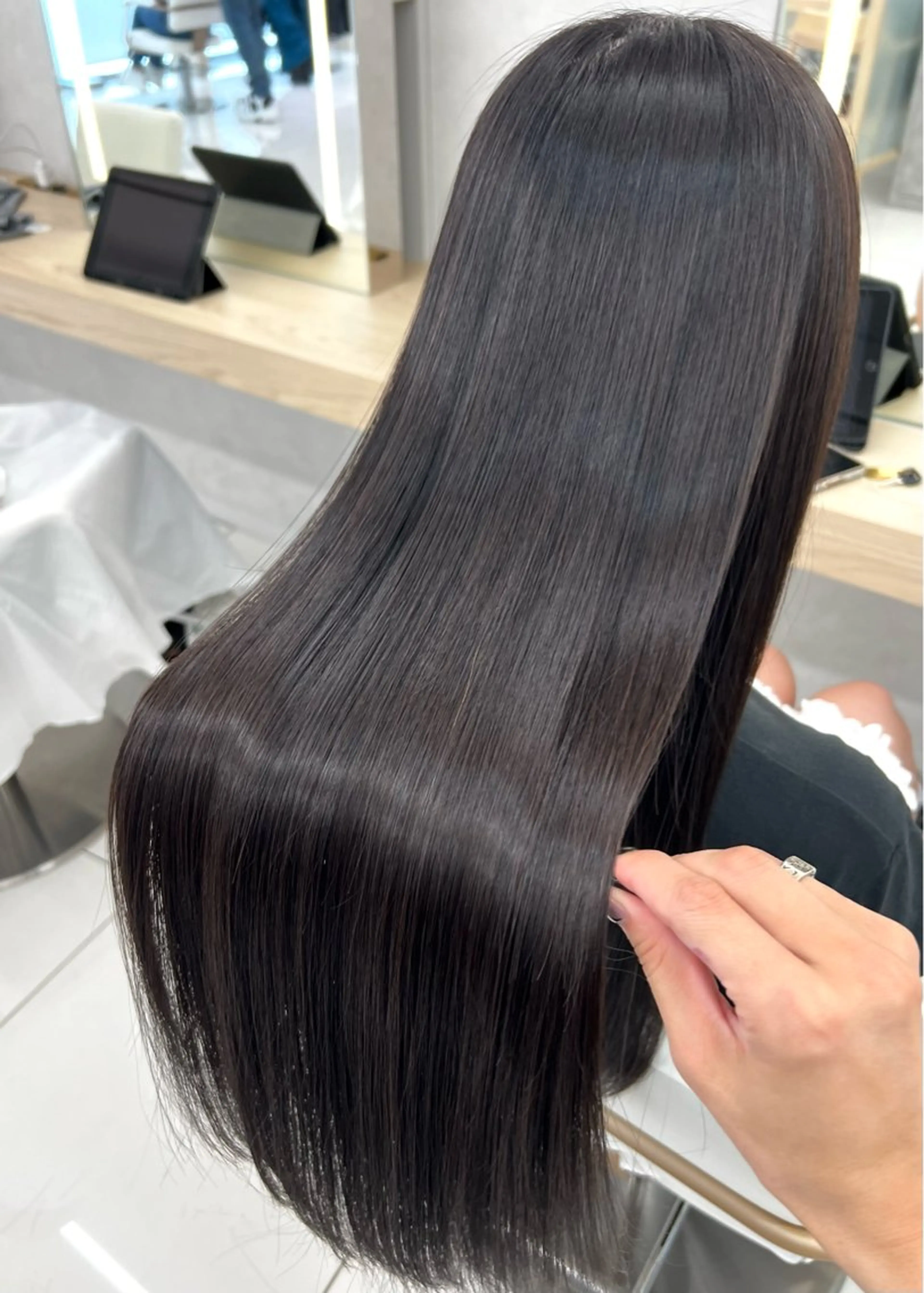 ロング レイヤー×透明感 🇰🇷鈴木啓太のヘアスタイル