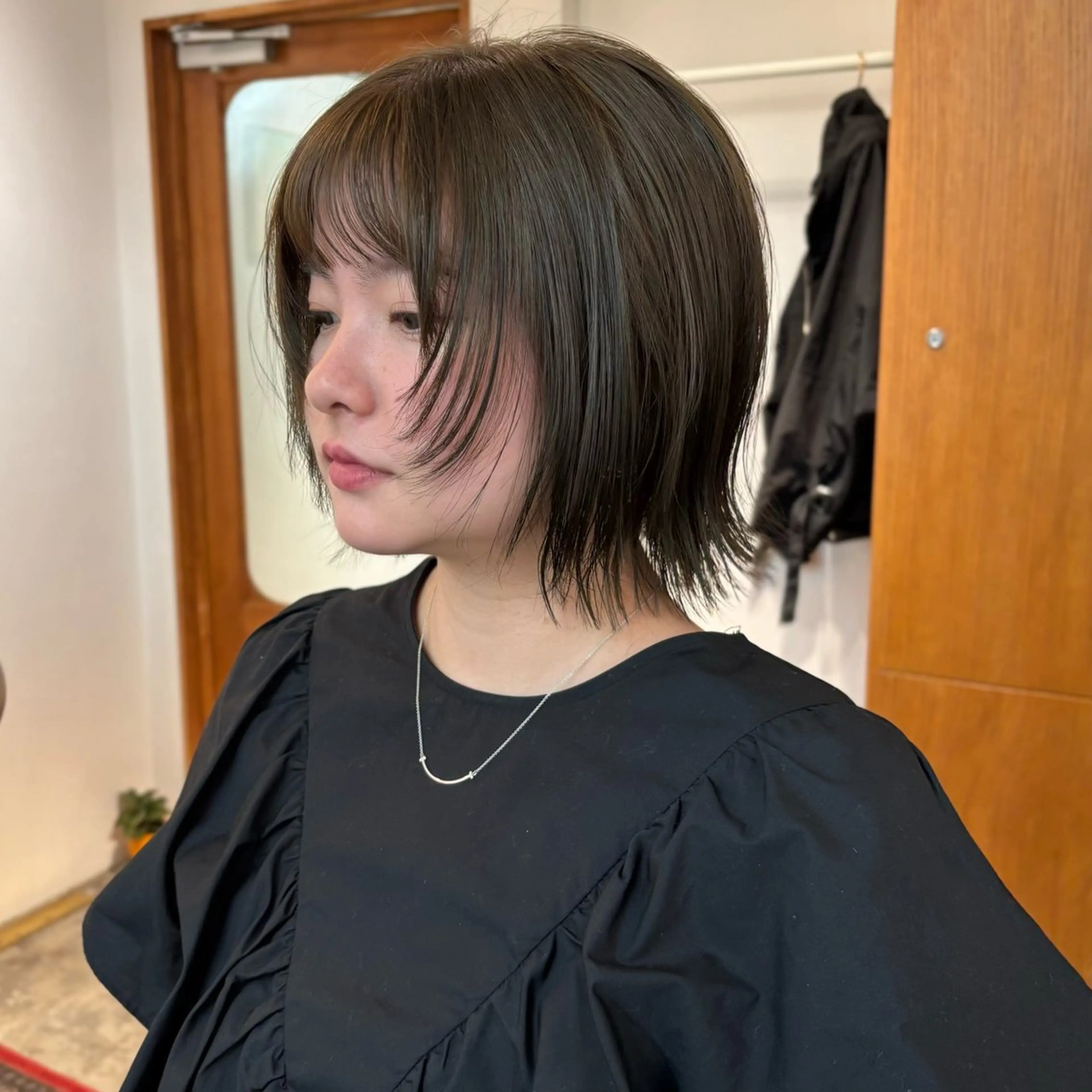 ミディアム カラー ボブレイヤー 透明感カラー ボブ 顔まわりレイヤー レイヤーカット カット トリートメント ENIEN MAKE’S 立川所属・ミカ💫レイヤー/ メンズ/透明感カラーのヘアスタイル