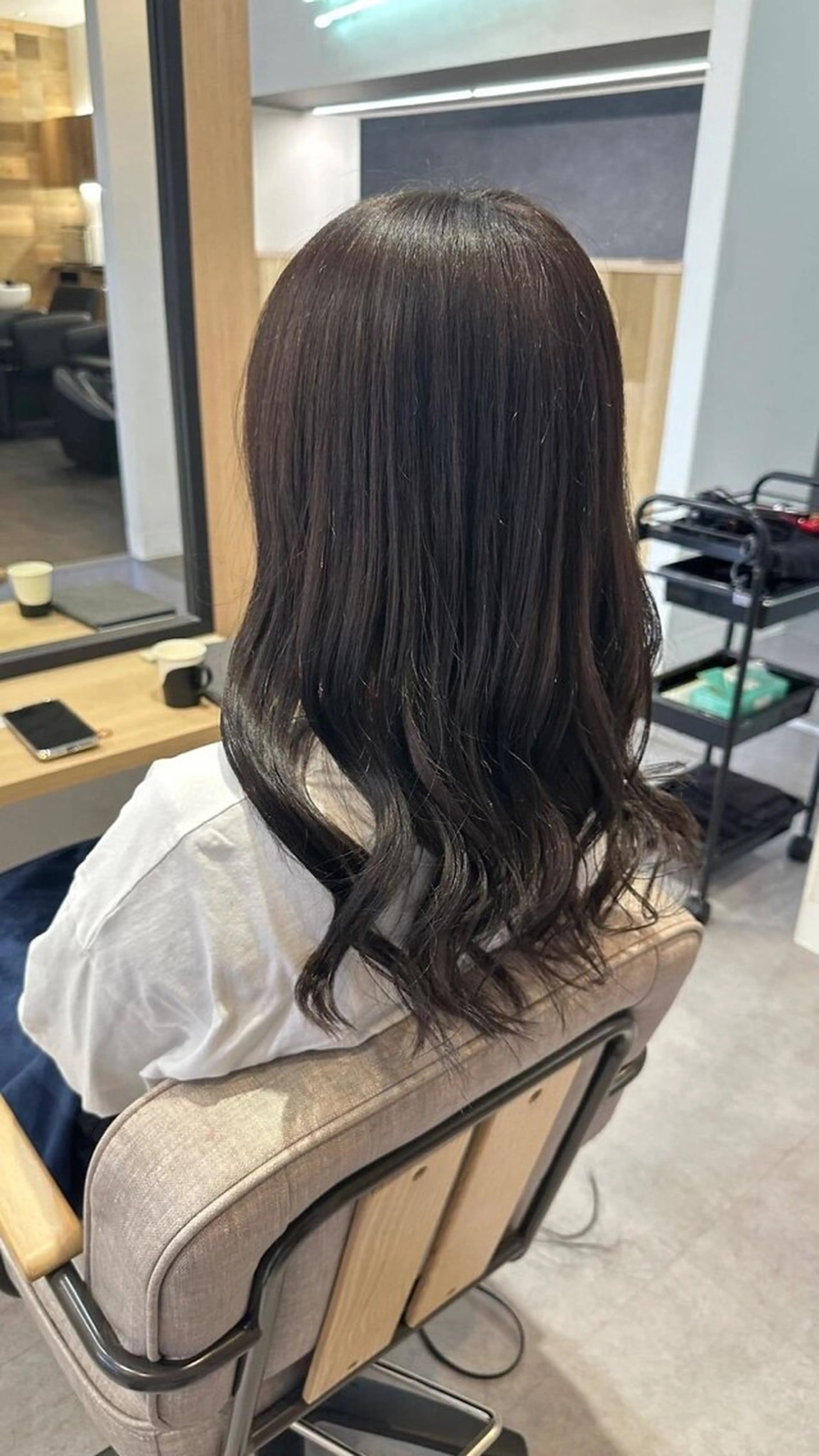 ロング カラー オリーブカラー サイトウ ユリコのヘアスタイル