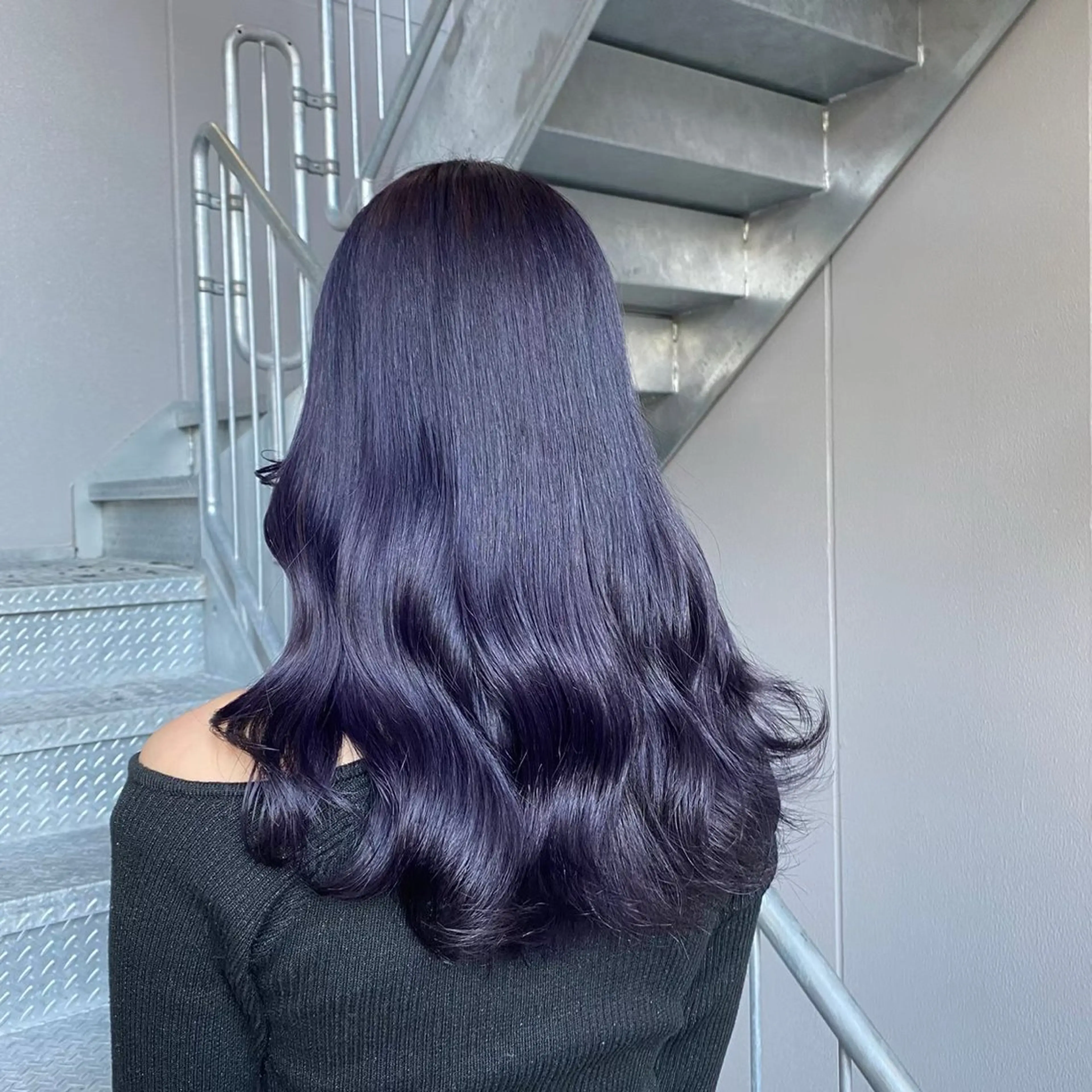 ロング カラー ヘアアレンジ クリスマス 🩵ダメージレス艶感 ハイトーン🩷のヘアスタイル